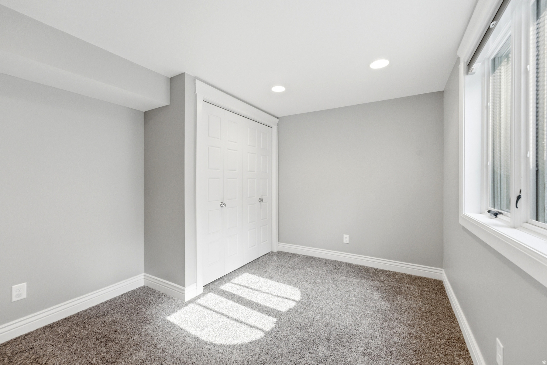 YALECREST - Residential