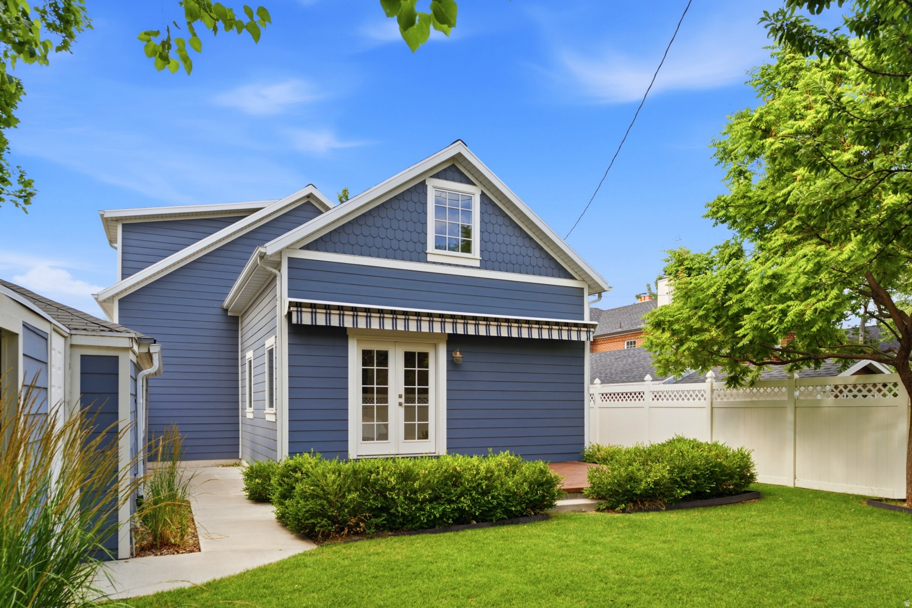 YALECREST - Residential