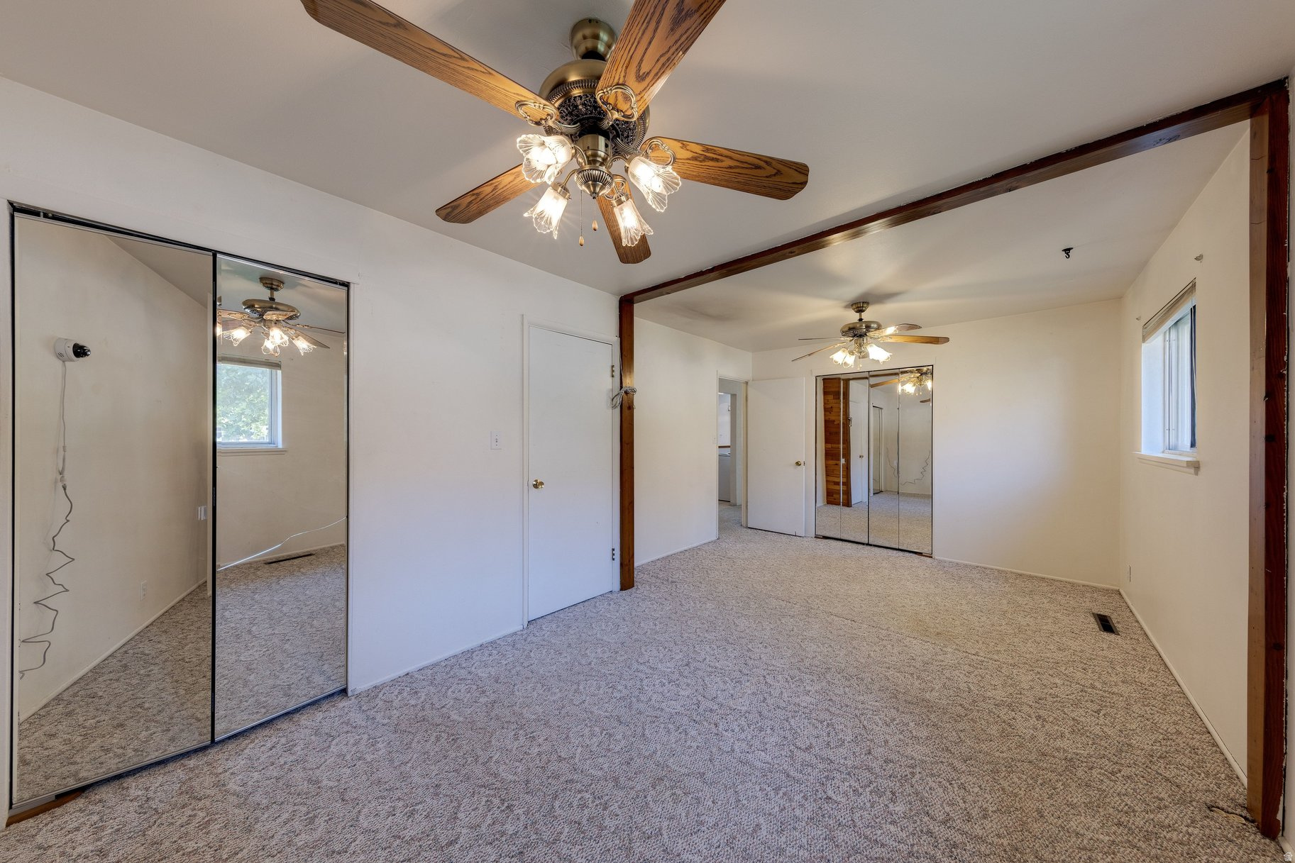 MOUNTAIN VIEW - Residential