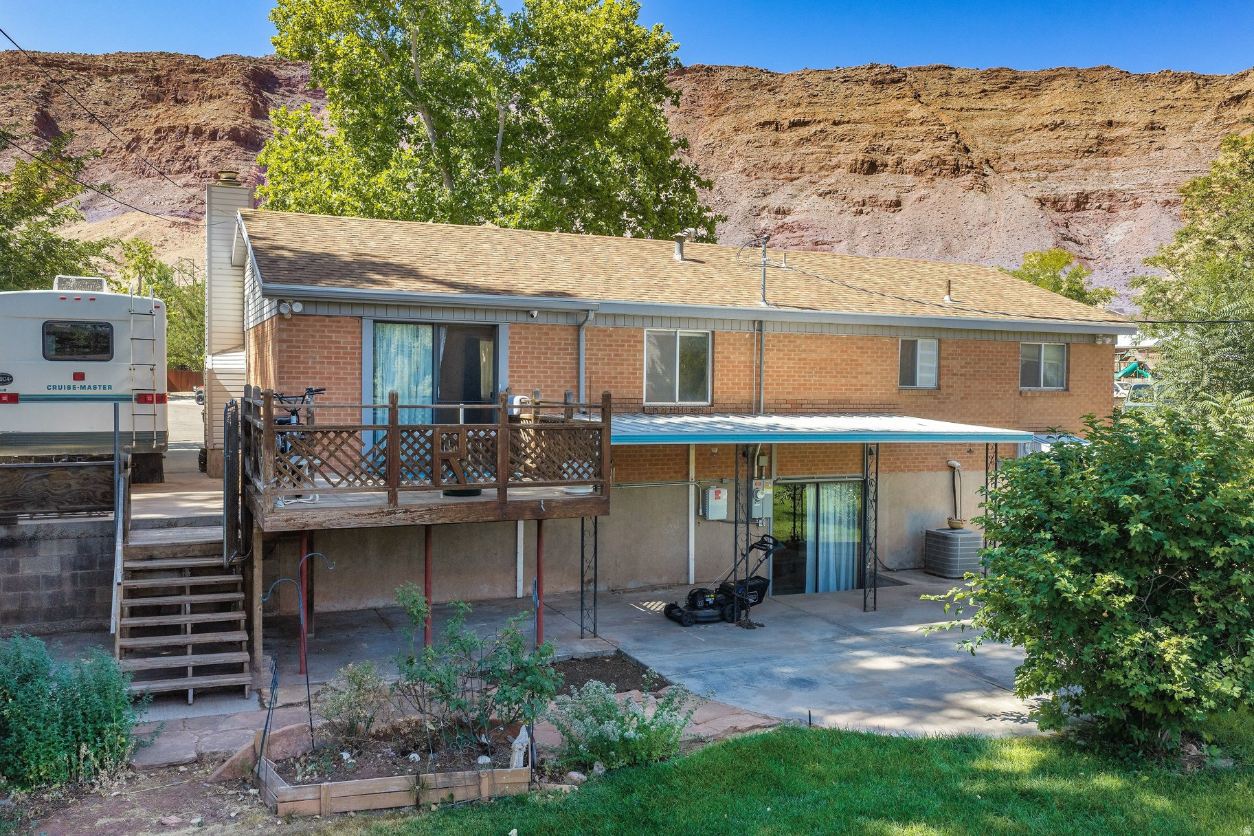 MOUNTAIN VIEW - Residential
