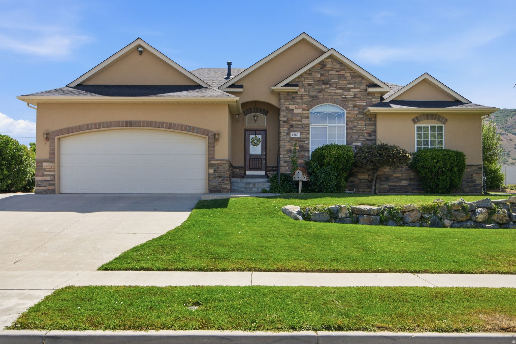 BROOKSIDE - Residential