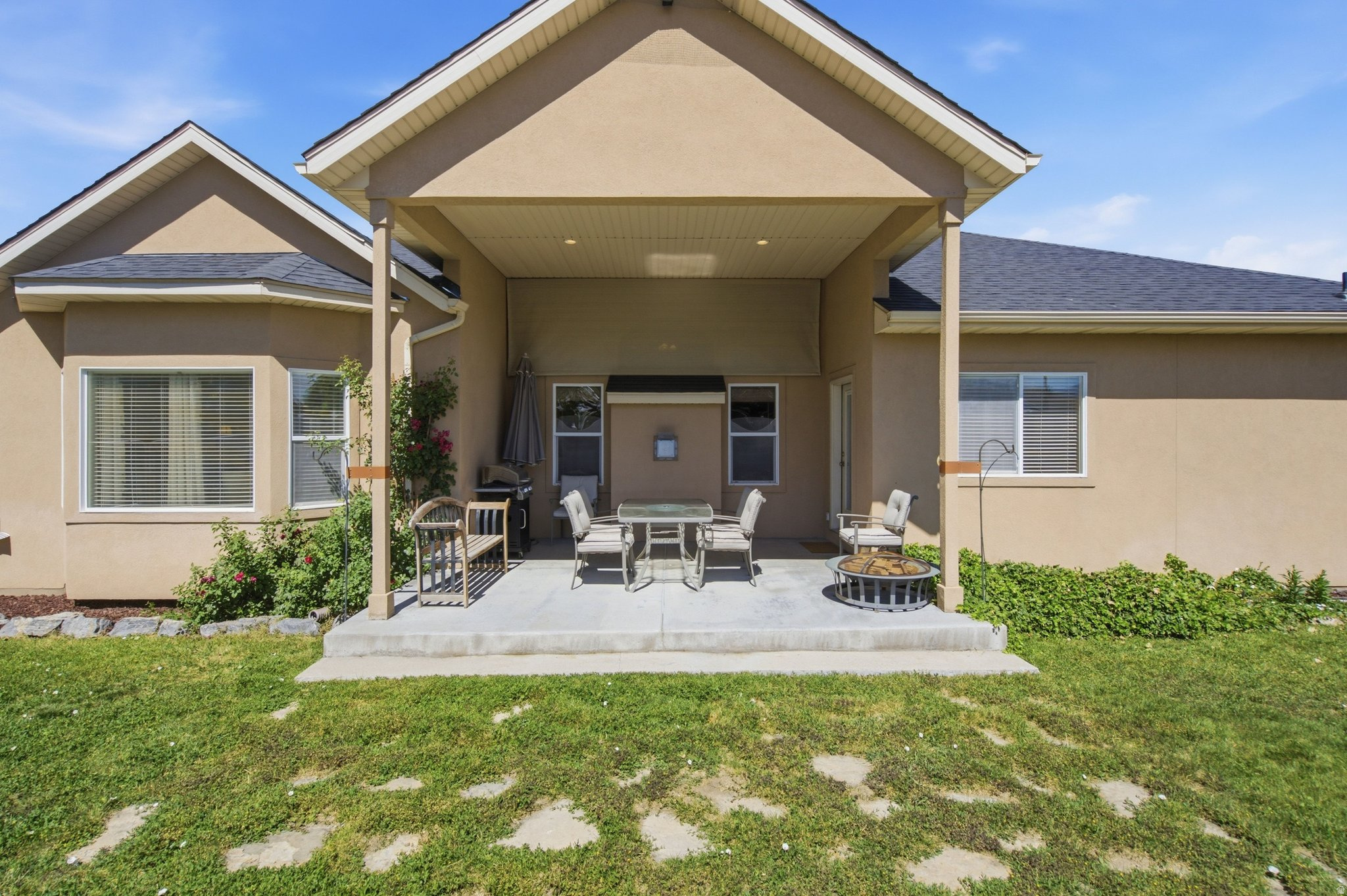 BROOKSIDE - Residential