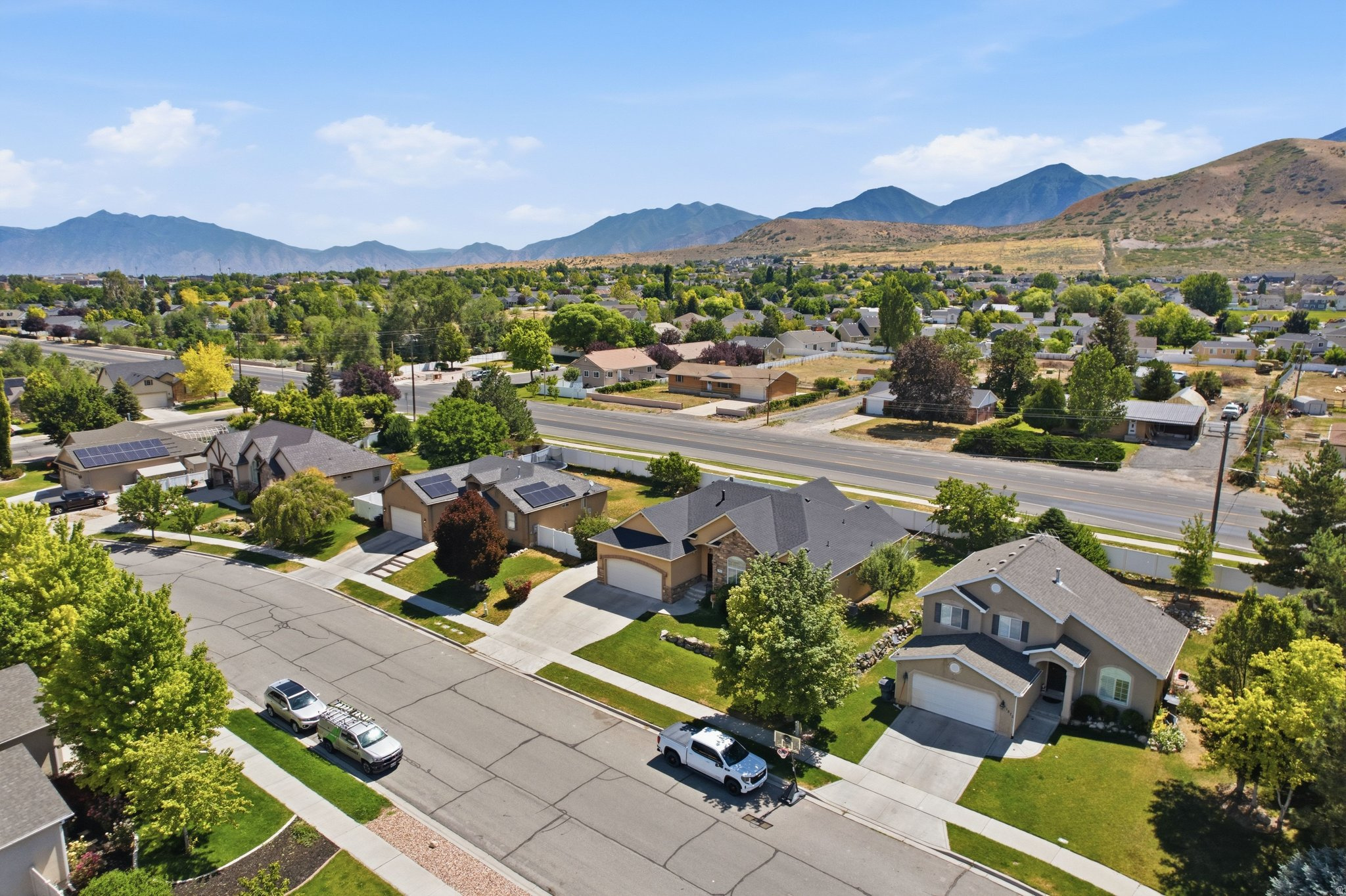BROOKSIDE - Residential