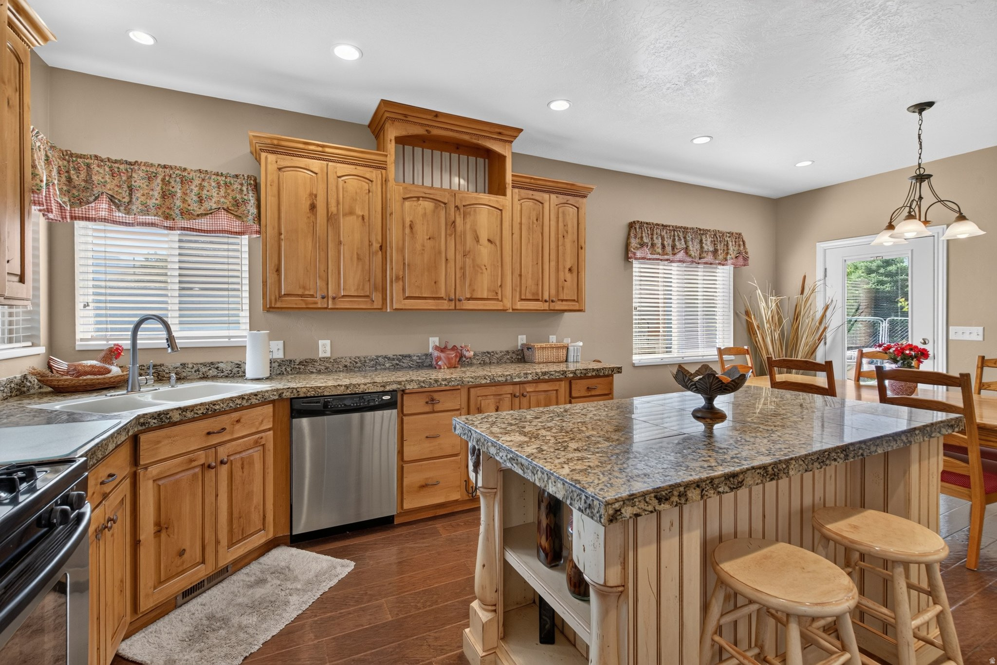 BROOKSIDE - Residential