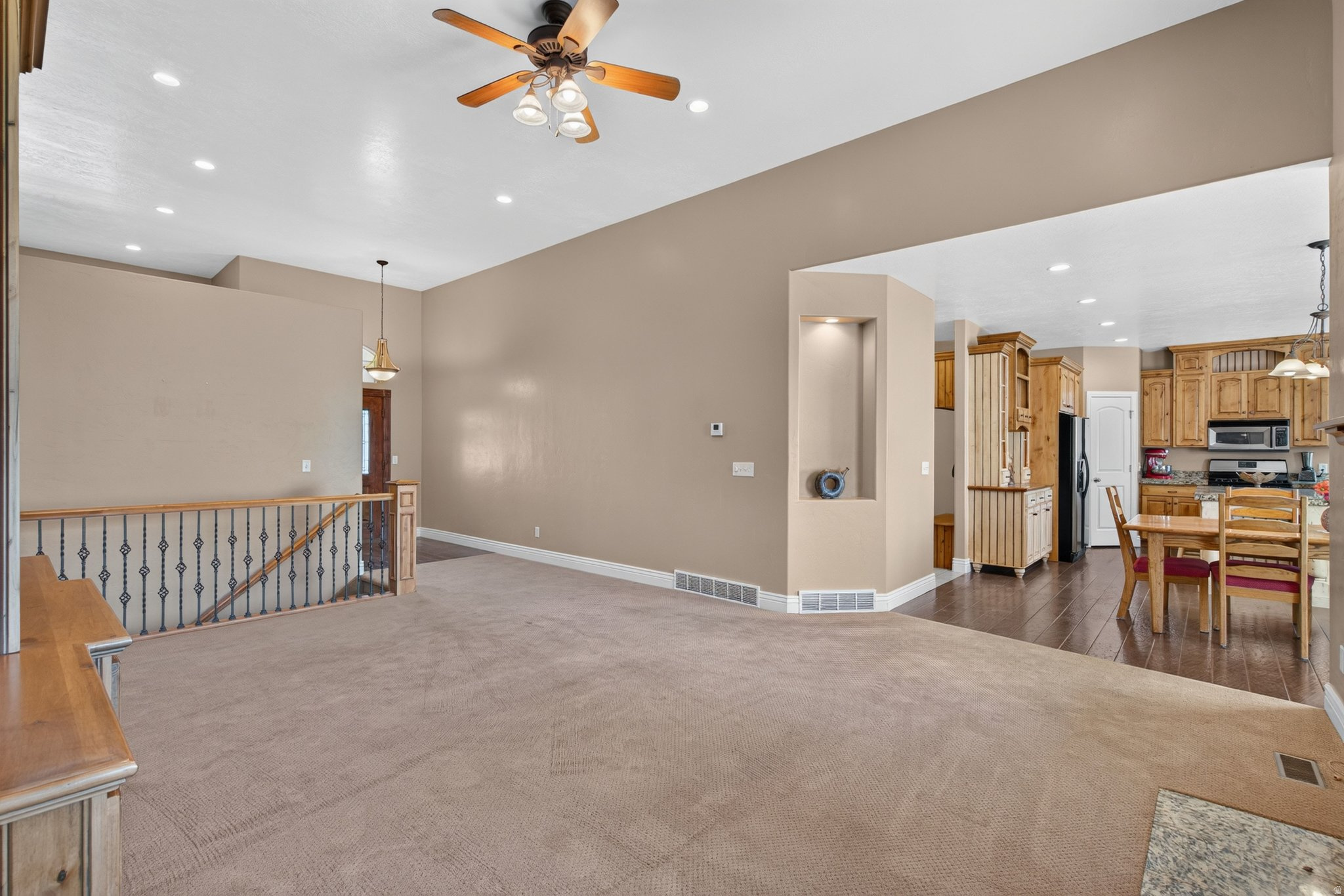 BROOKSIDE - Residential