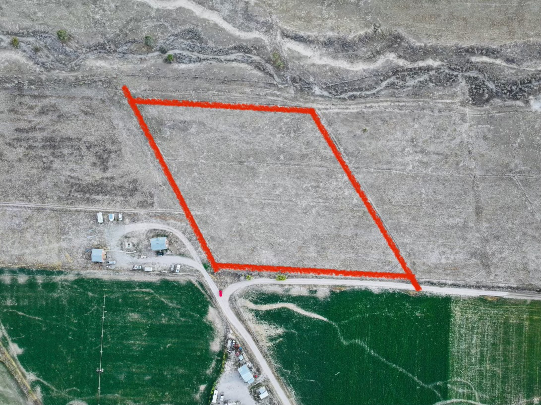 Property located in RA2 zone, just south of Ephraim and includes 1 acre ft. water right (from water right no. 65-184); power is nearby; gas is propane; sewer is septic.  A deeded right of way will be provided by Seller.