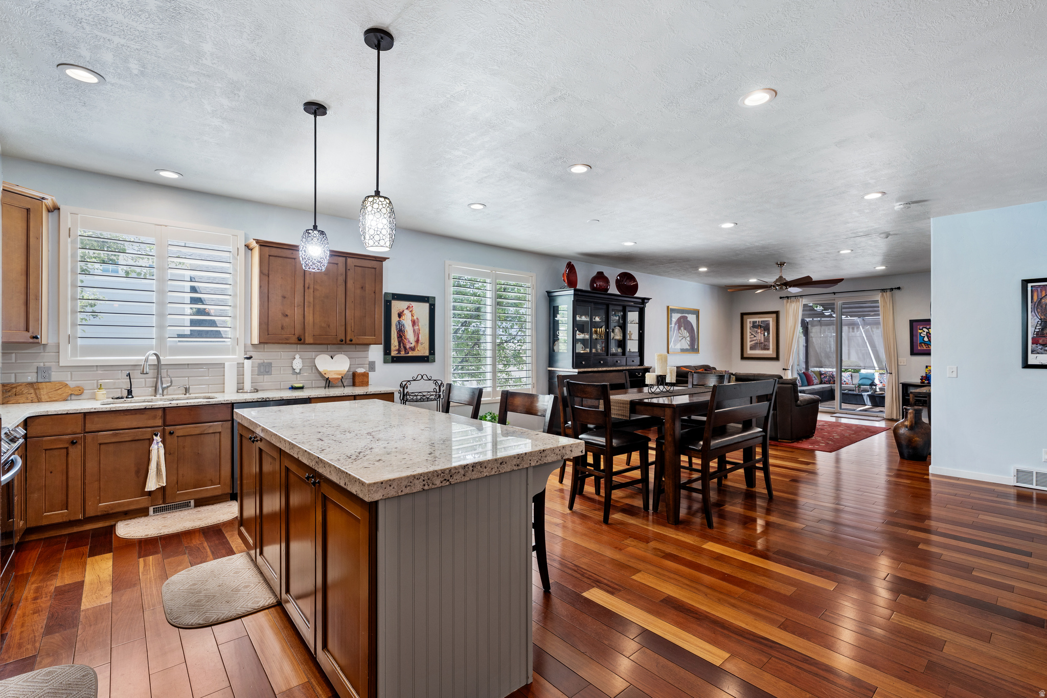 KENNECOTT - Residential