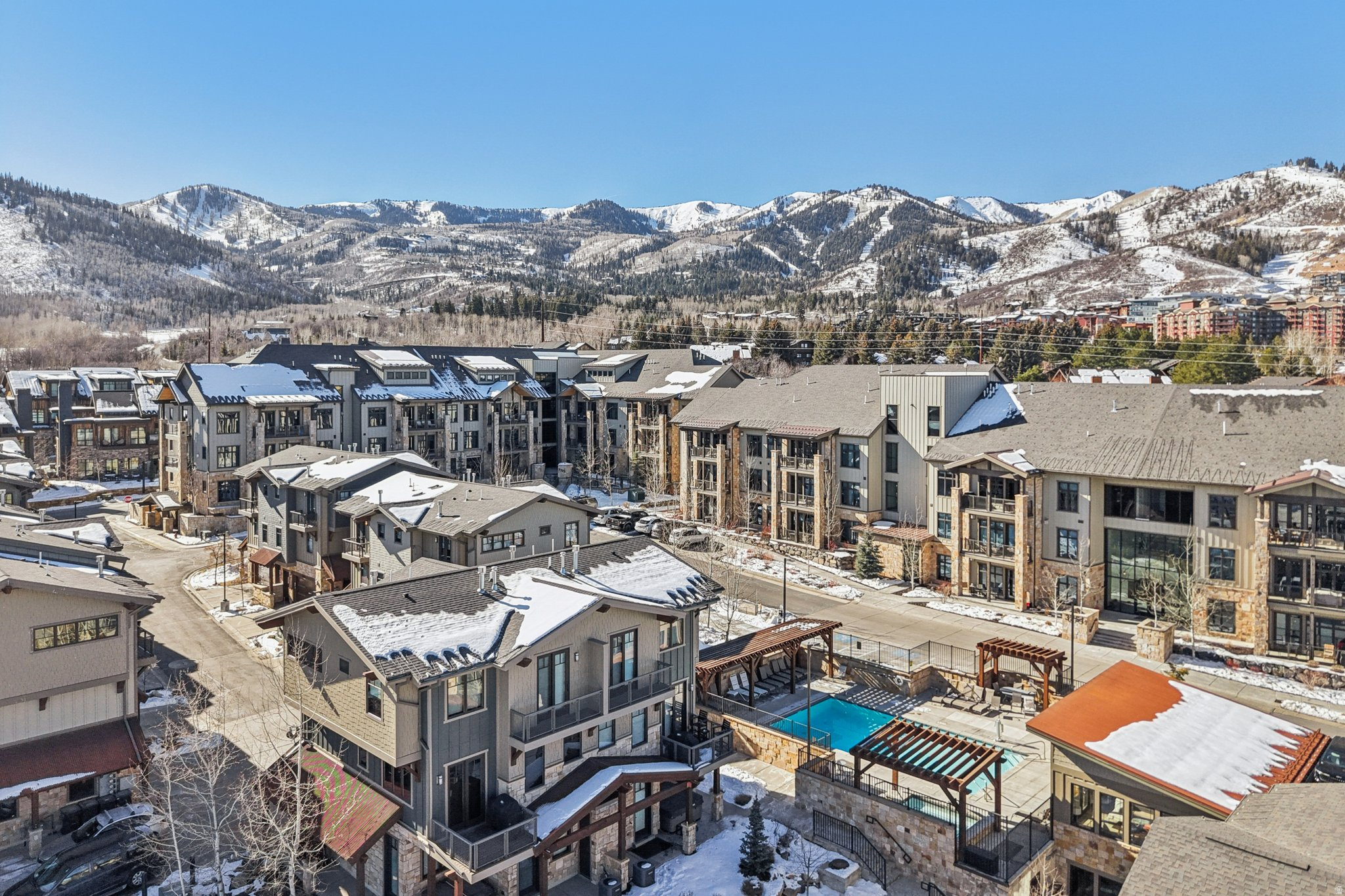 BLACKSTONE FLATS CONDOS - Residential