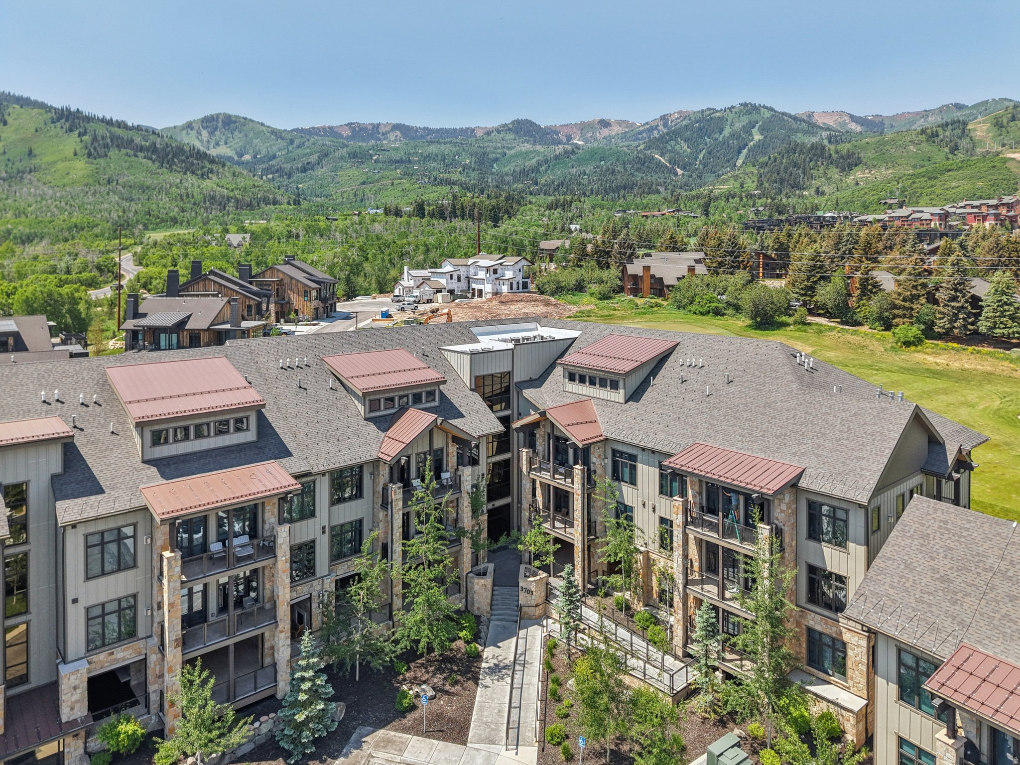 BLACKSTONE FLATS CONDOS - Residential