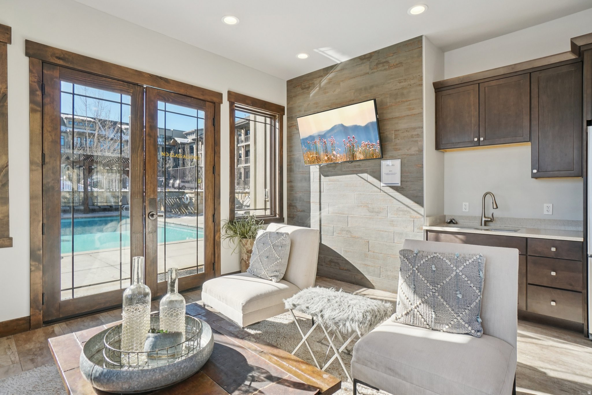BLACKSTONE FLATS CONDOS - Residential