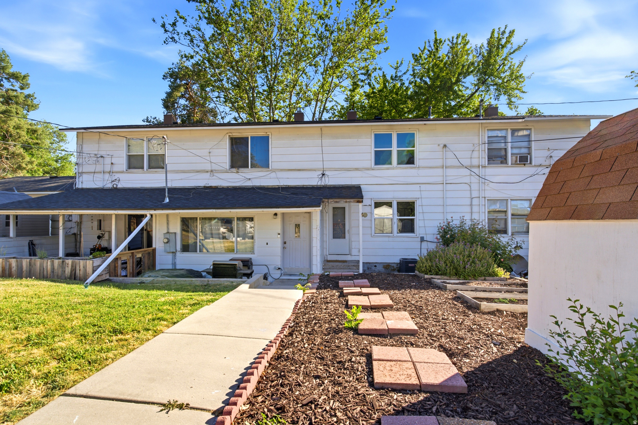 GRANDVIEW ACRES - Residential