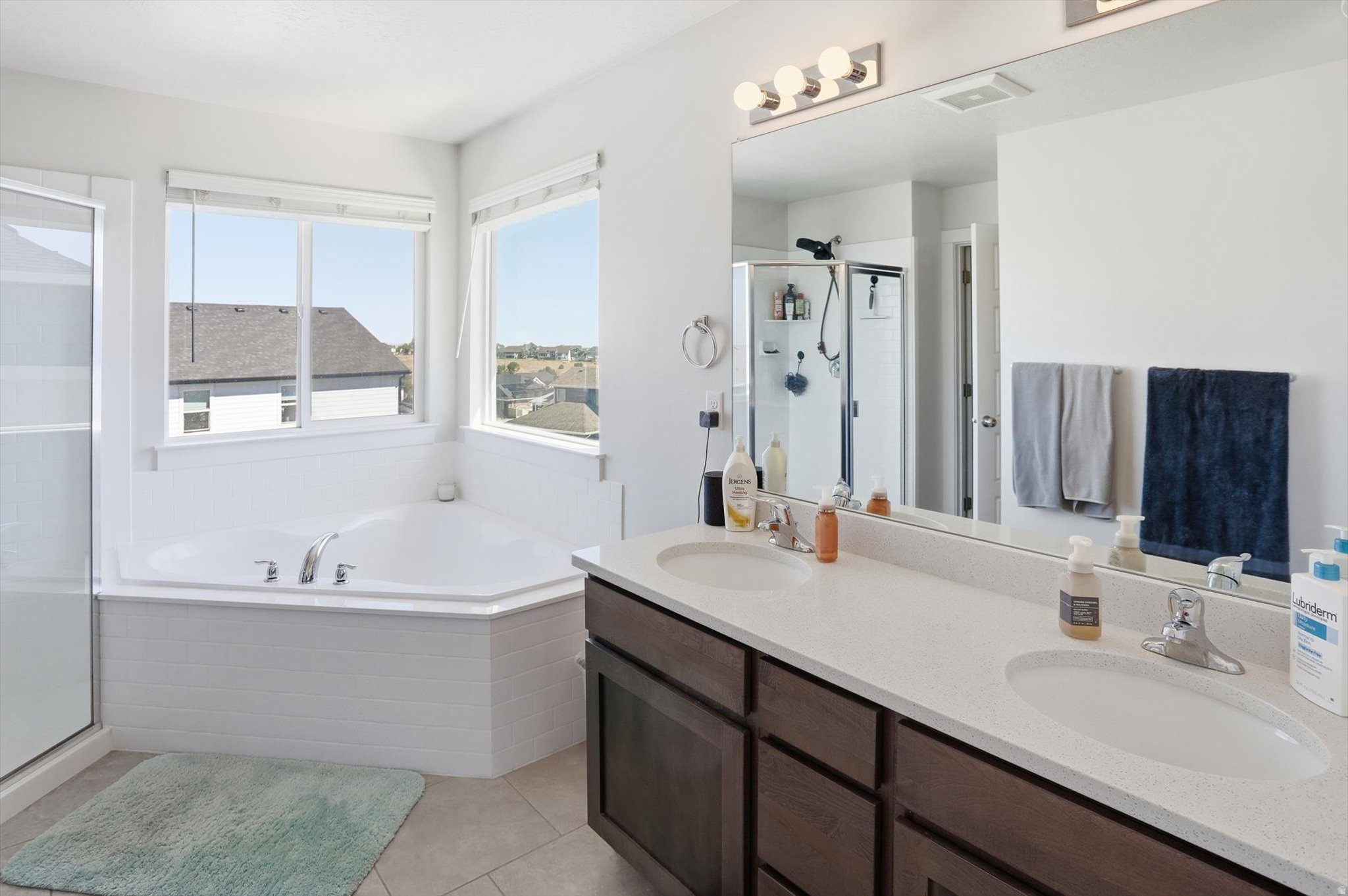 JUNIPER VISTA - Residential