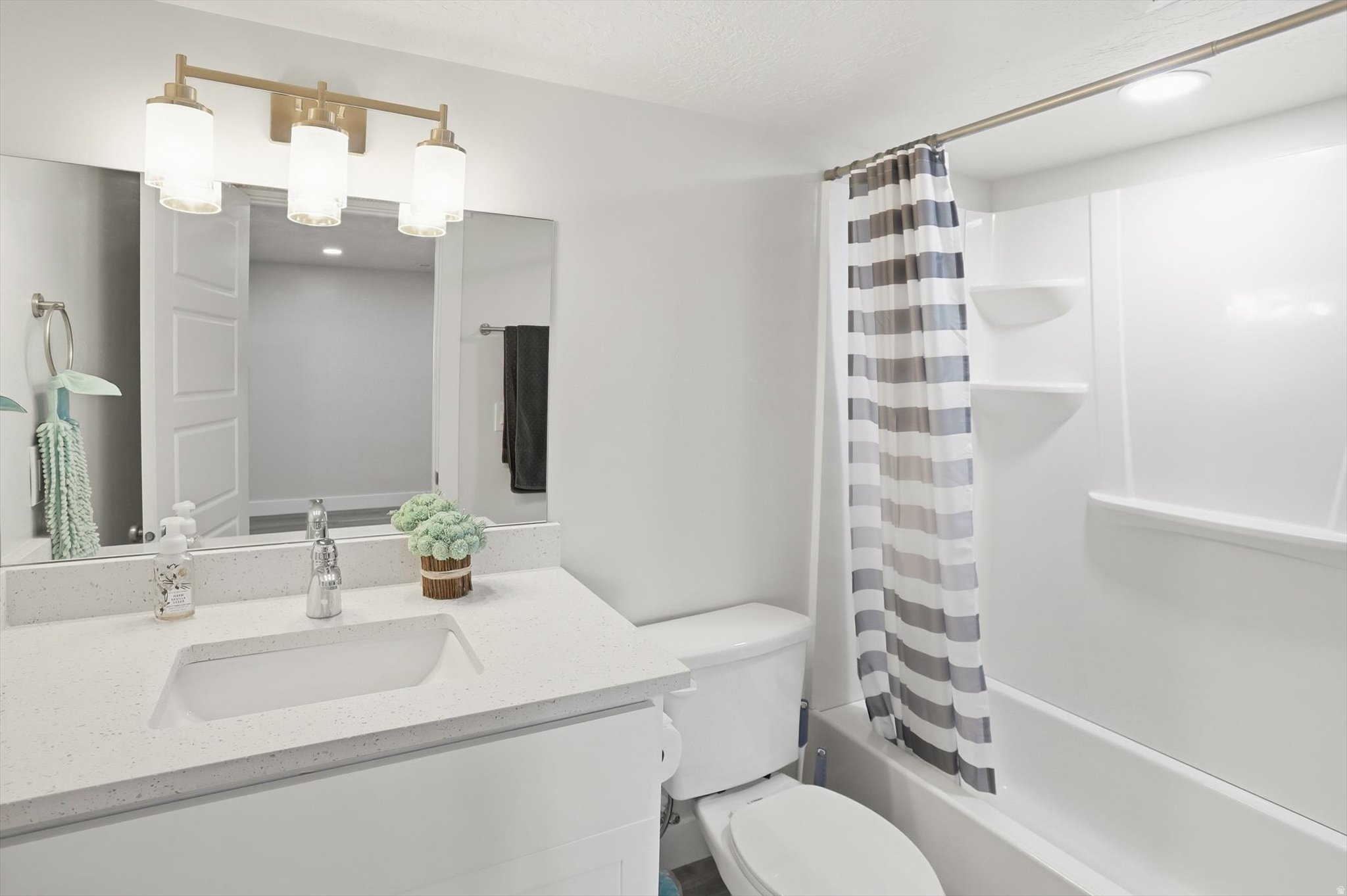 JUNIPER VISTA - Residential