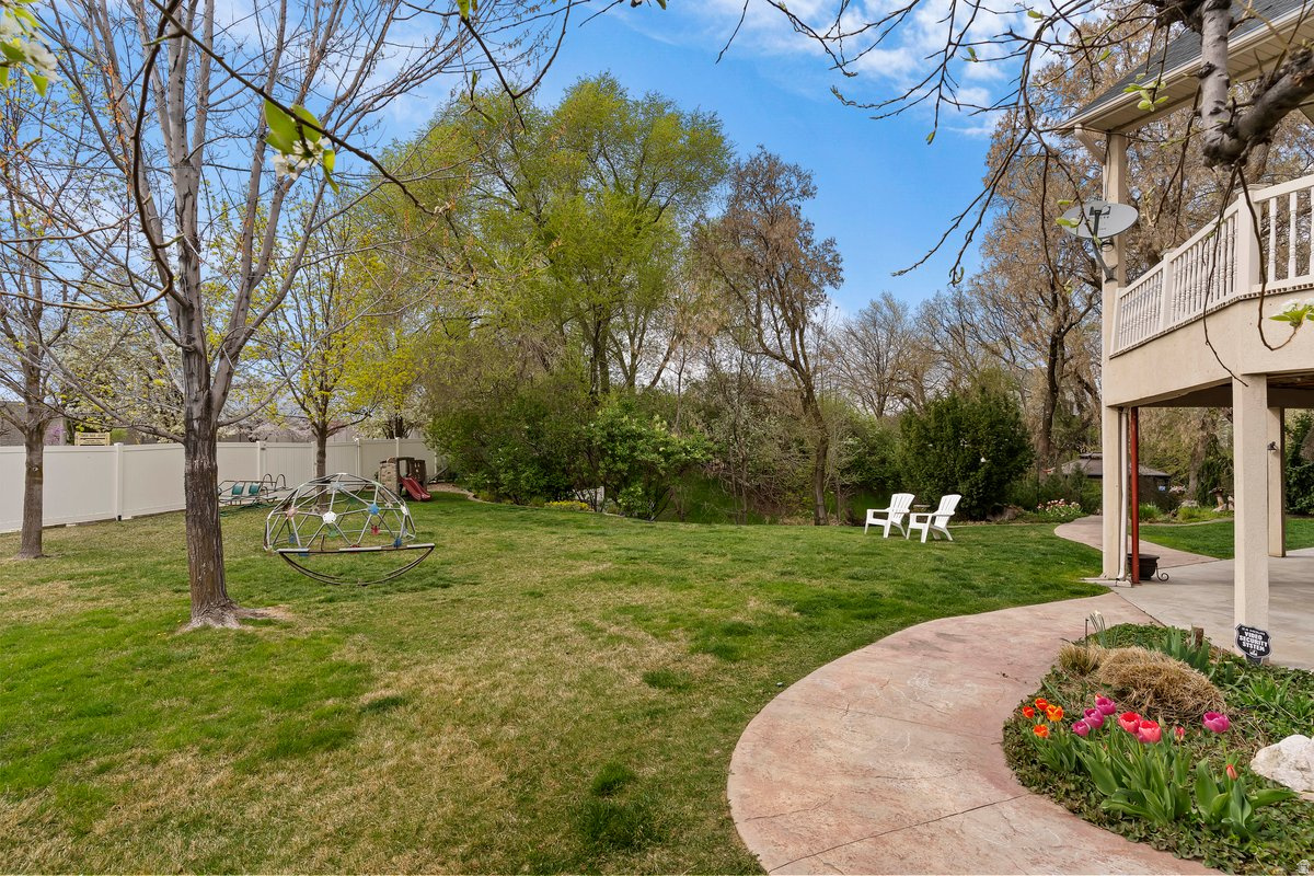 FOX POINTE - Residential