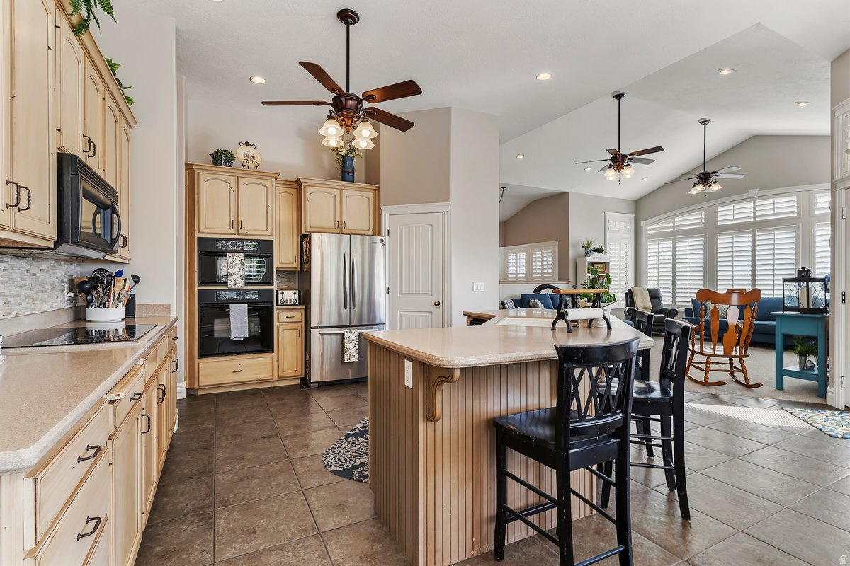 FOX POINTE - Residential