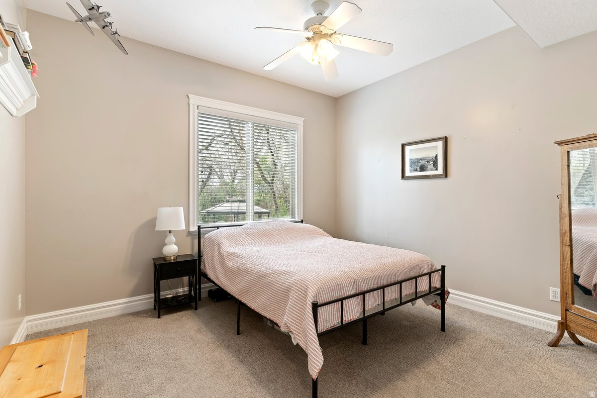 FOX POINTE - Residential