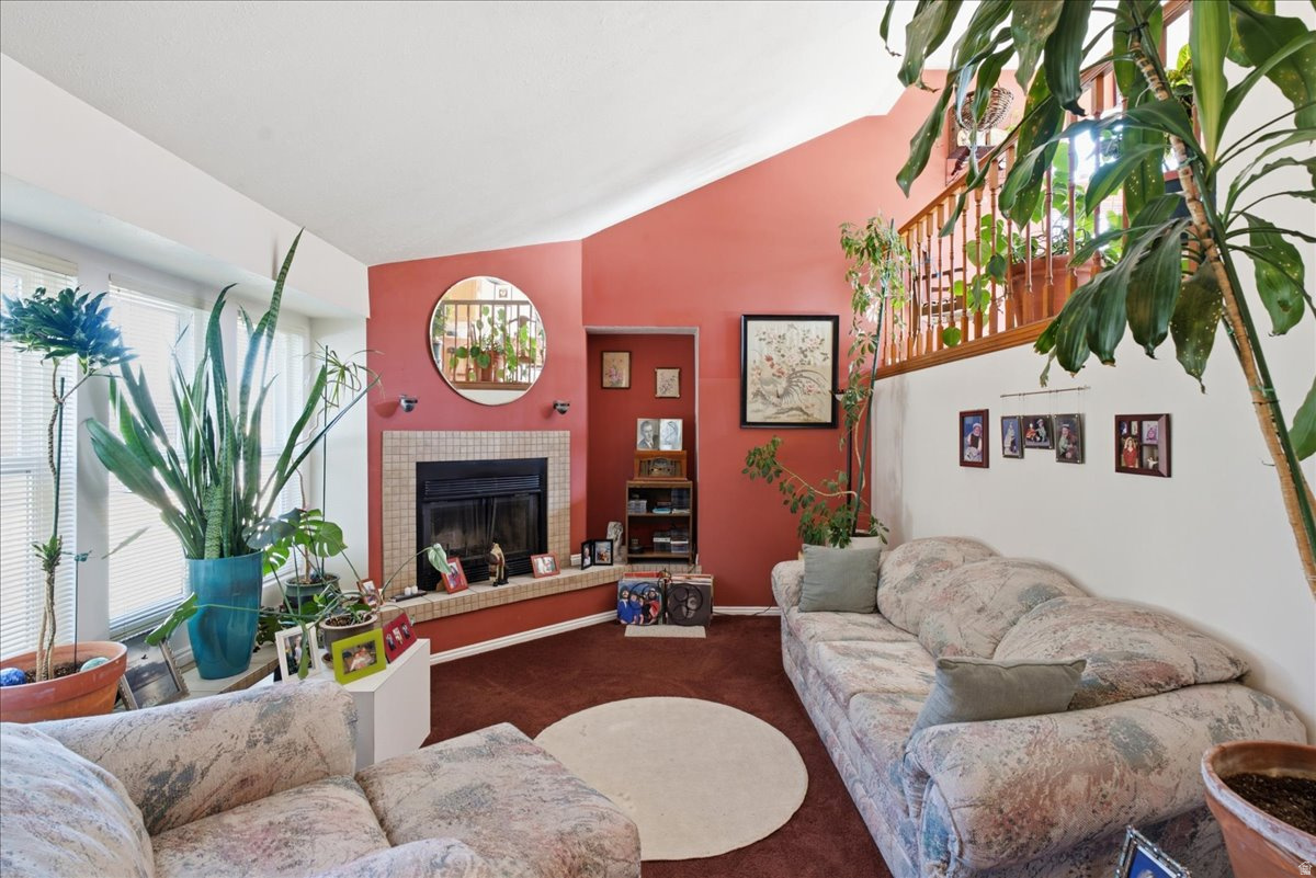 VISTA VIA PHASE III - Residential