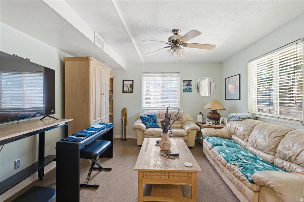 VISTA VIA PHASE III - Residential
