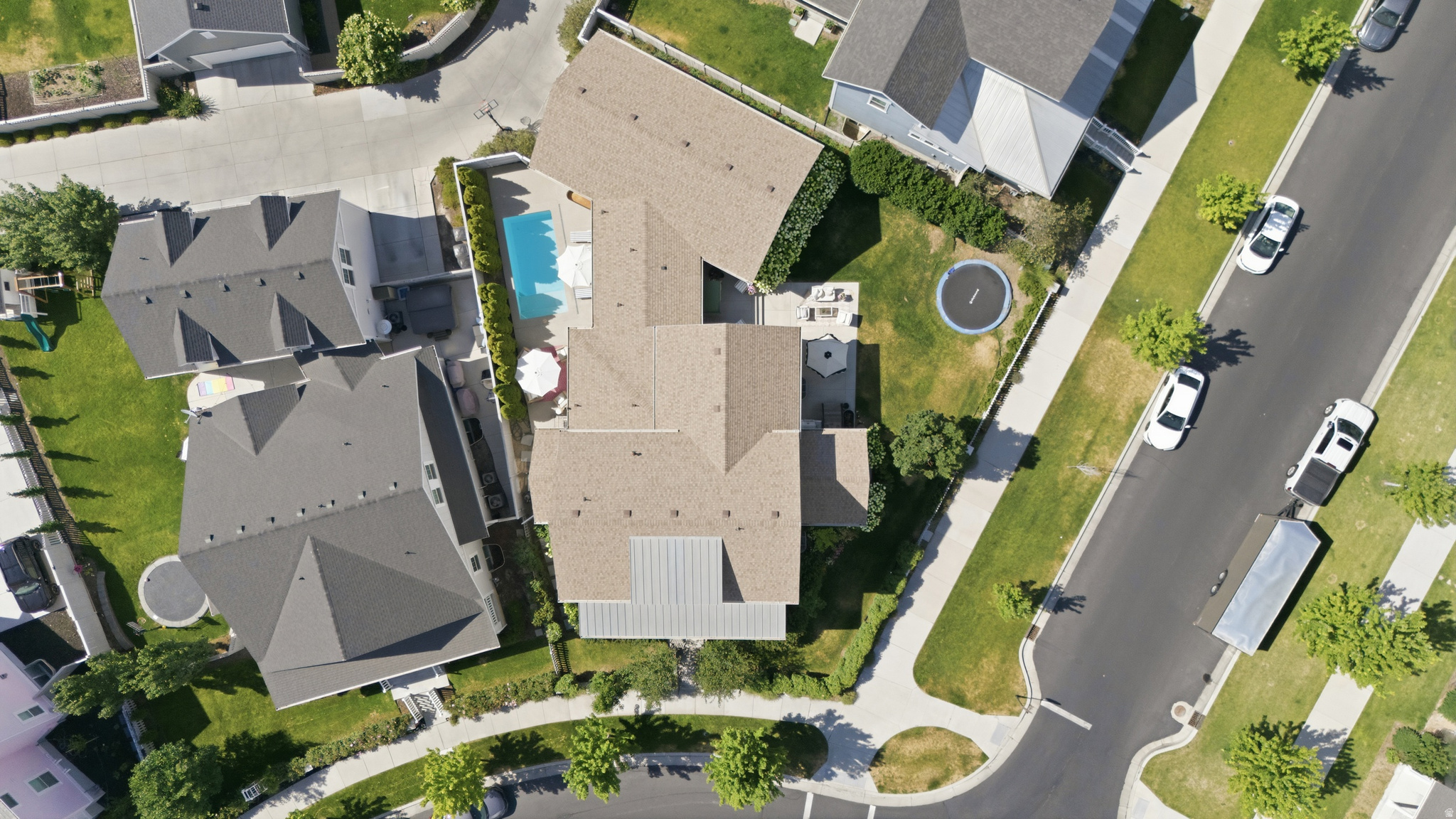 DAYBREAK - Residential