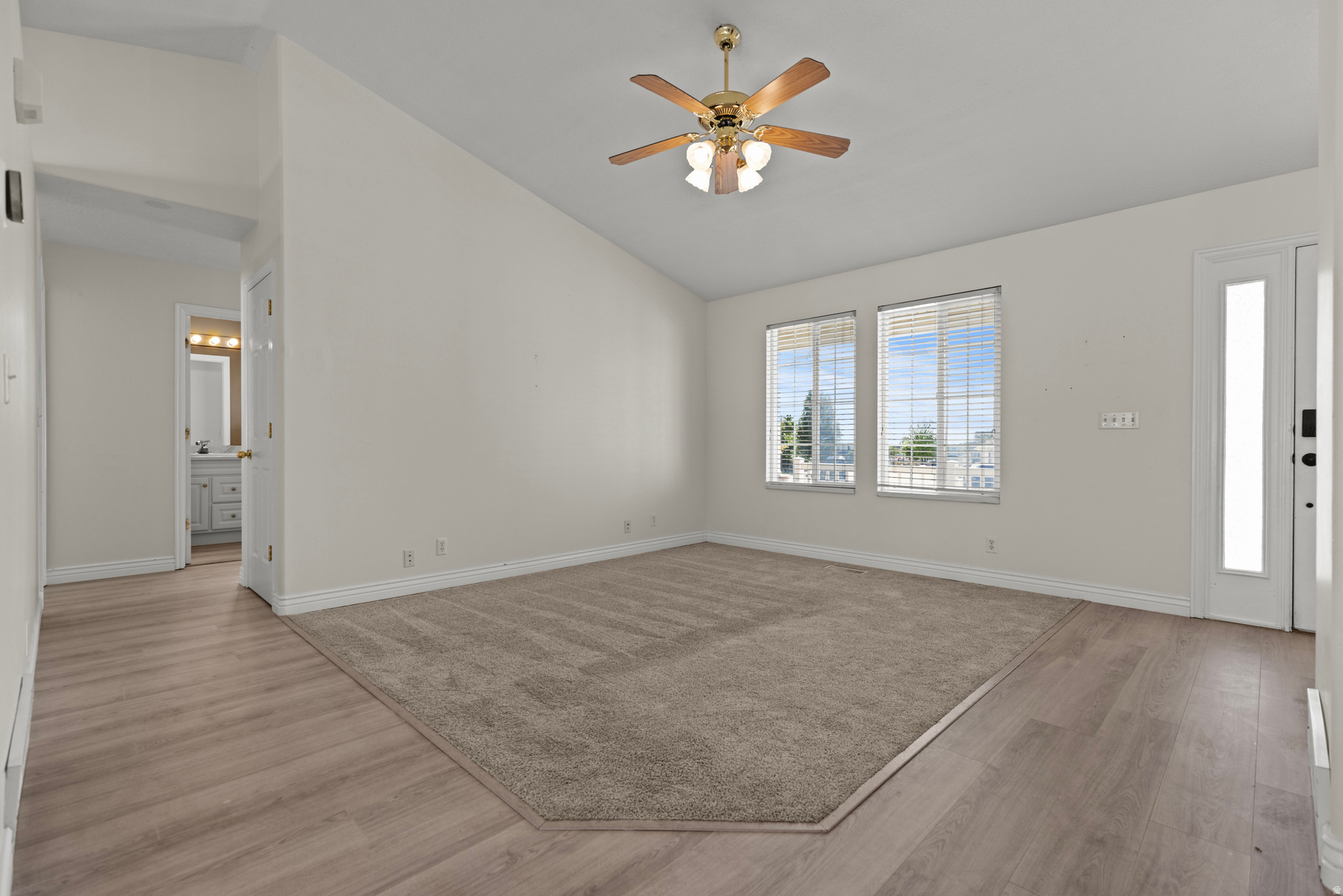 EDGEWATER - Residential