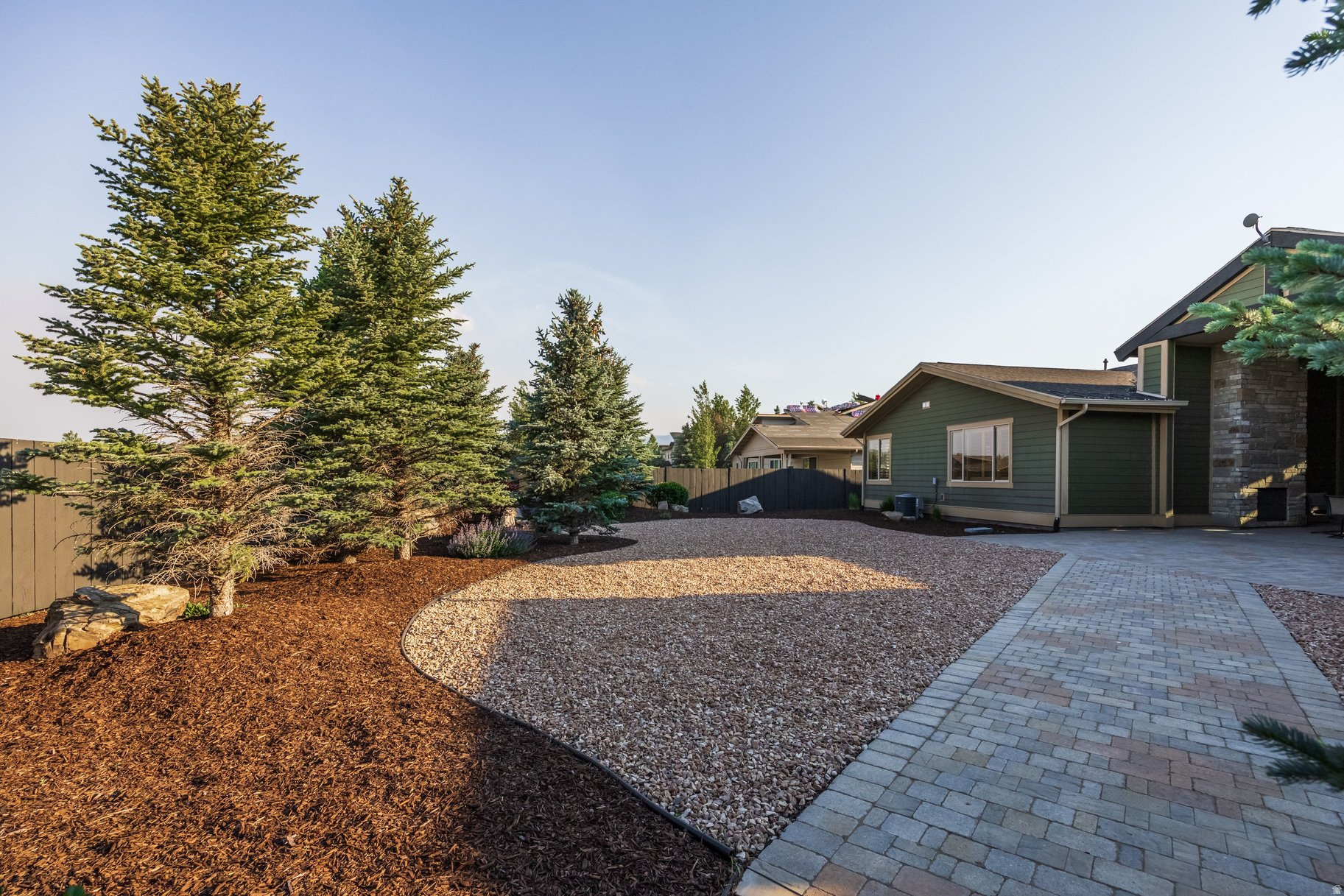 EAST CREEK RANCH - Residential