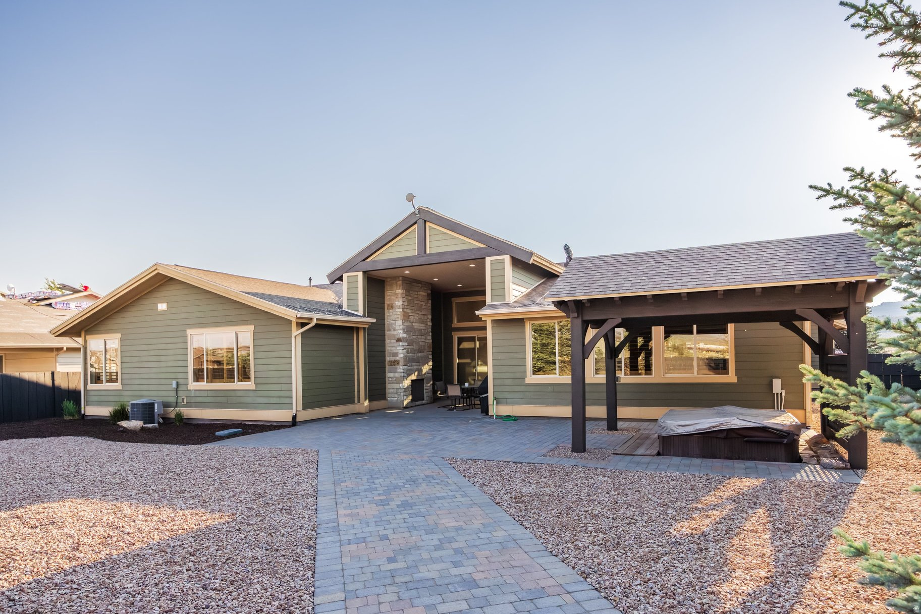 EAST CREEK RANCH - Residential