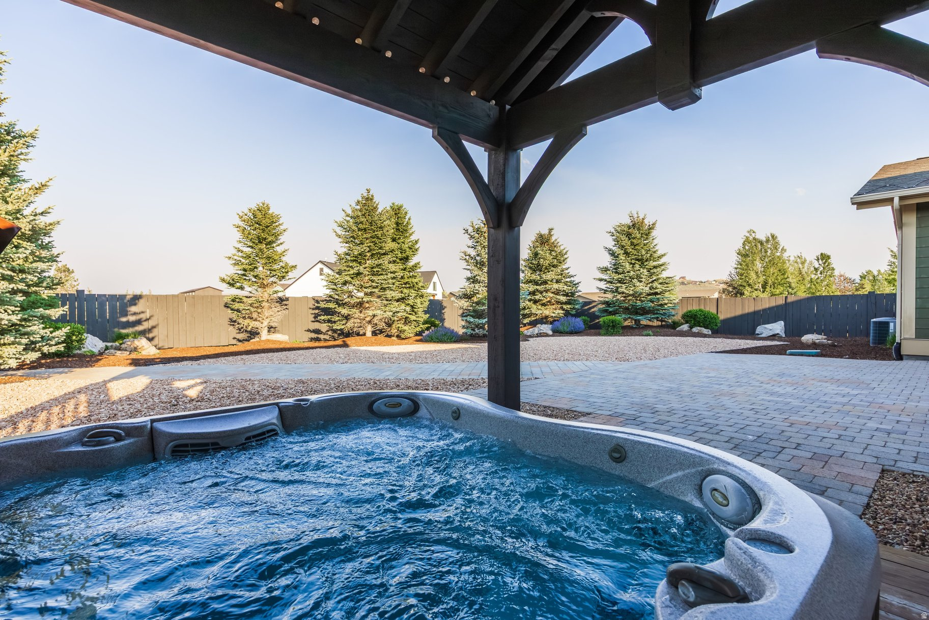 EAST CREEK RANCH - Residential