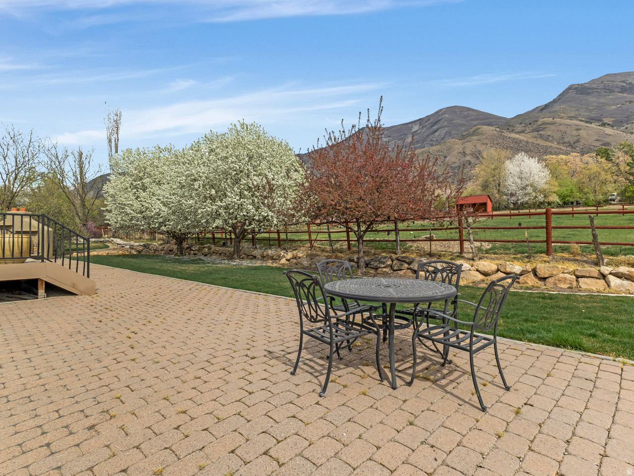 SHADY MEADOWS - Residential