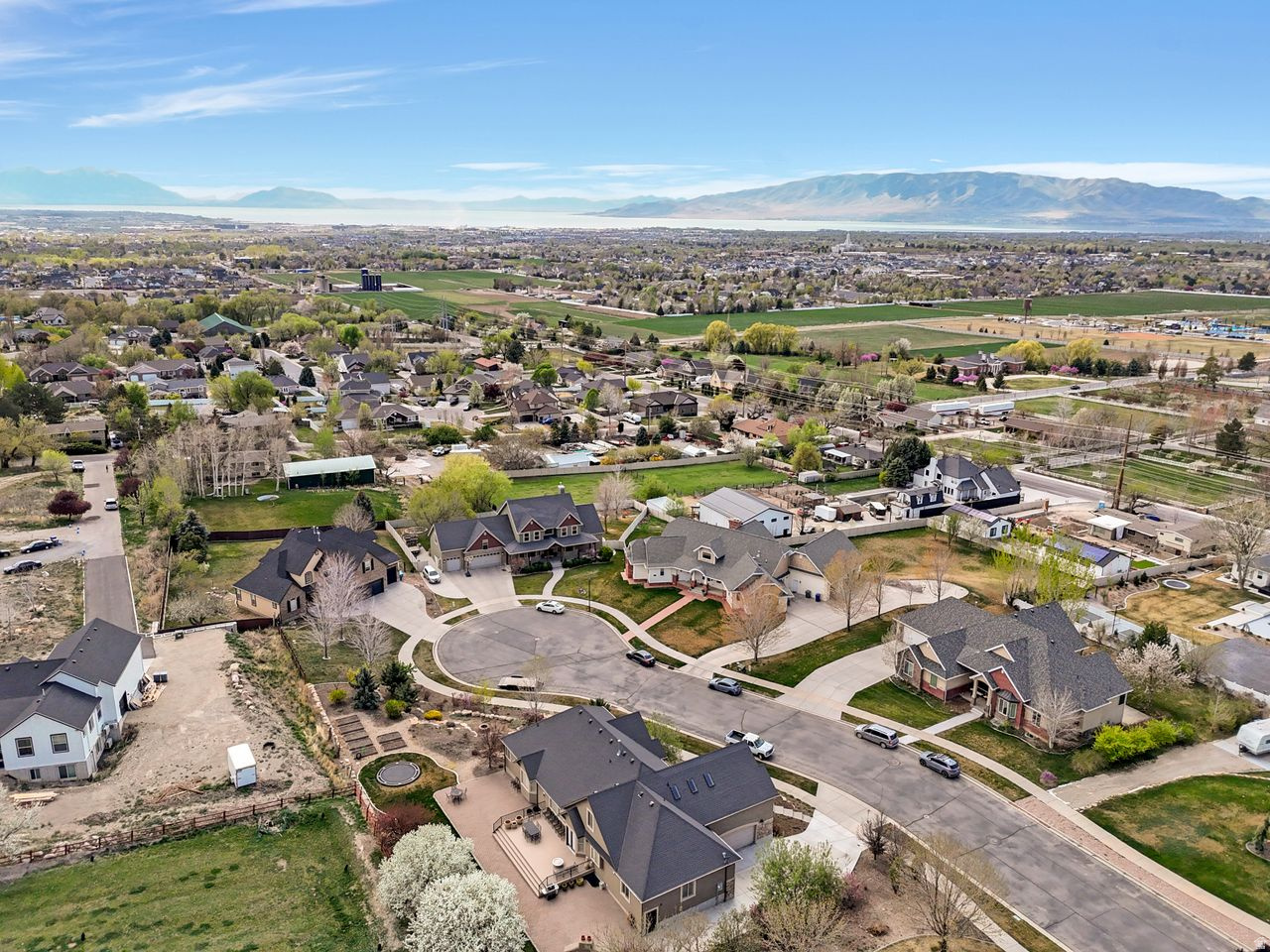 SHADY MEADOWS - Residential
