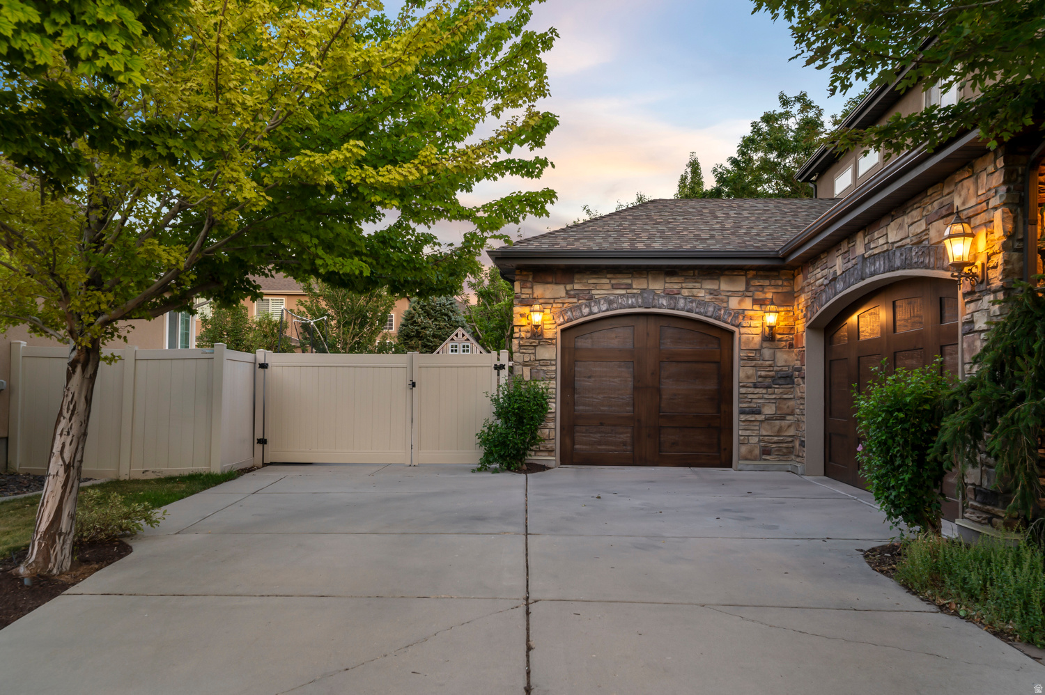 RIDGE - Residential