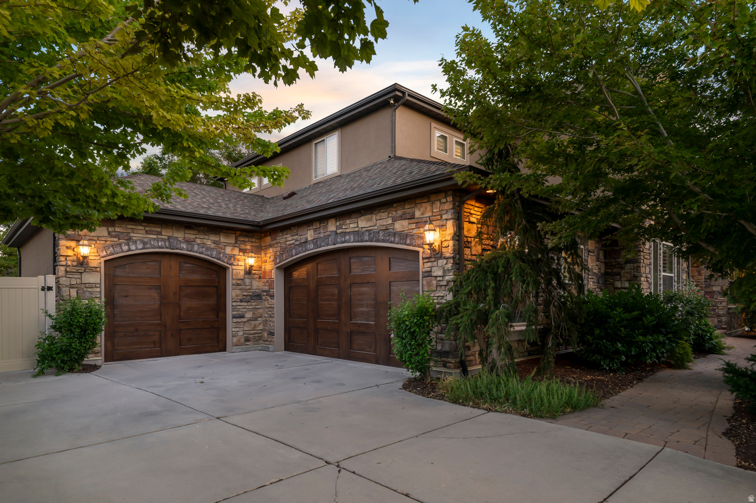 RIDGE - Residential