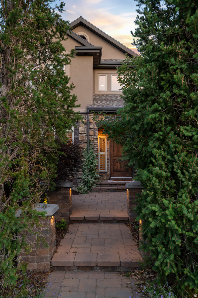 RIDGE - Residential