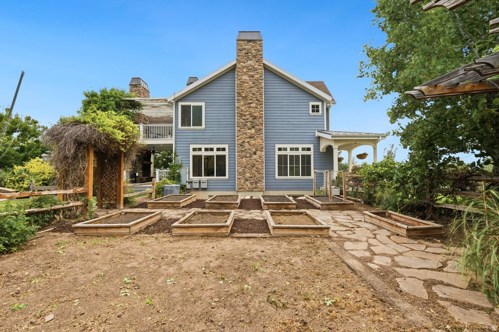 THE PRESERVE AT MAPLETON - Residential