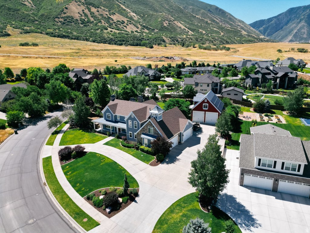 THE PRESERVE AT MAPLETON - Residential