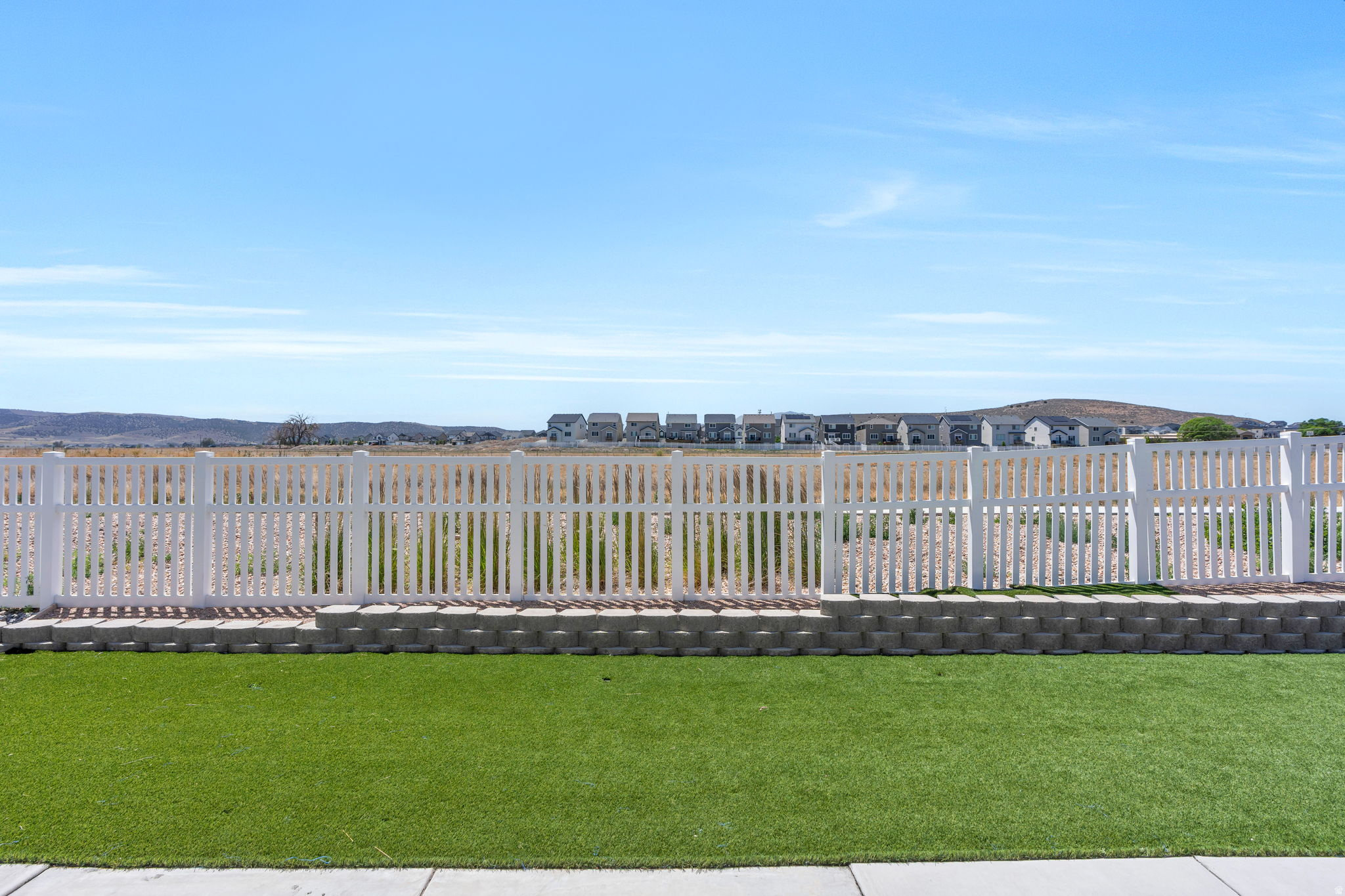 ALPINE SPRINGS - Residential