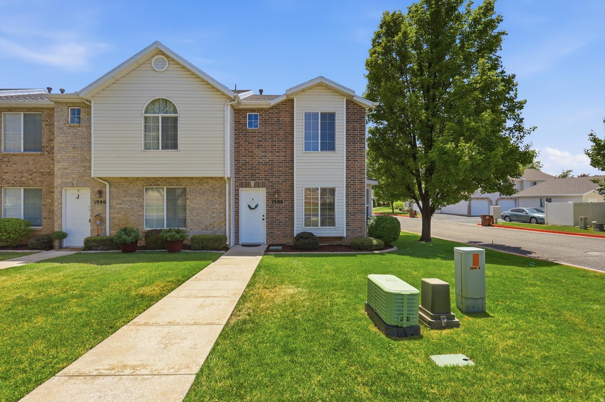 GOLFCREST VILLAGE - Residential
