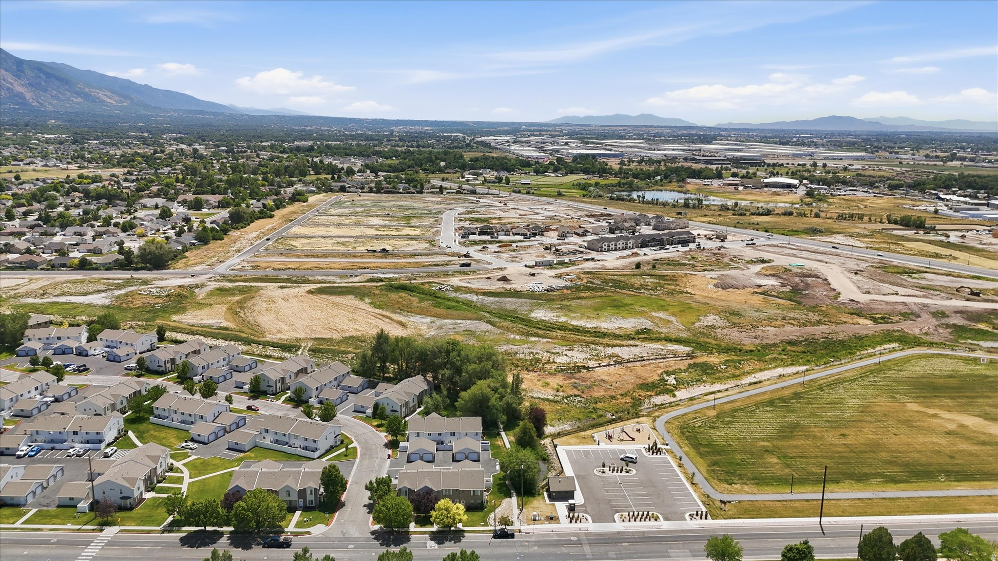GOLFCREST VILLAGE - Residential