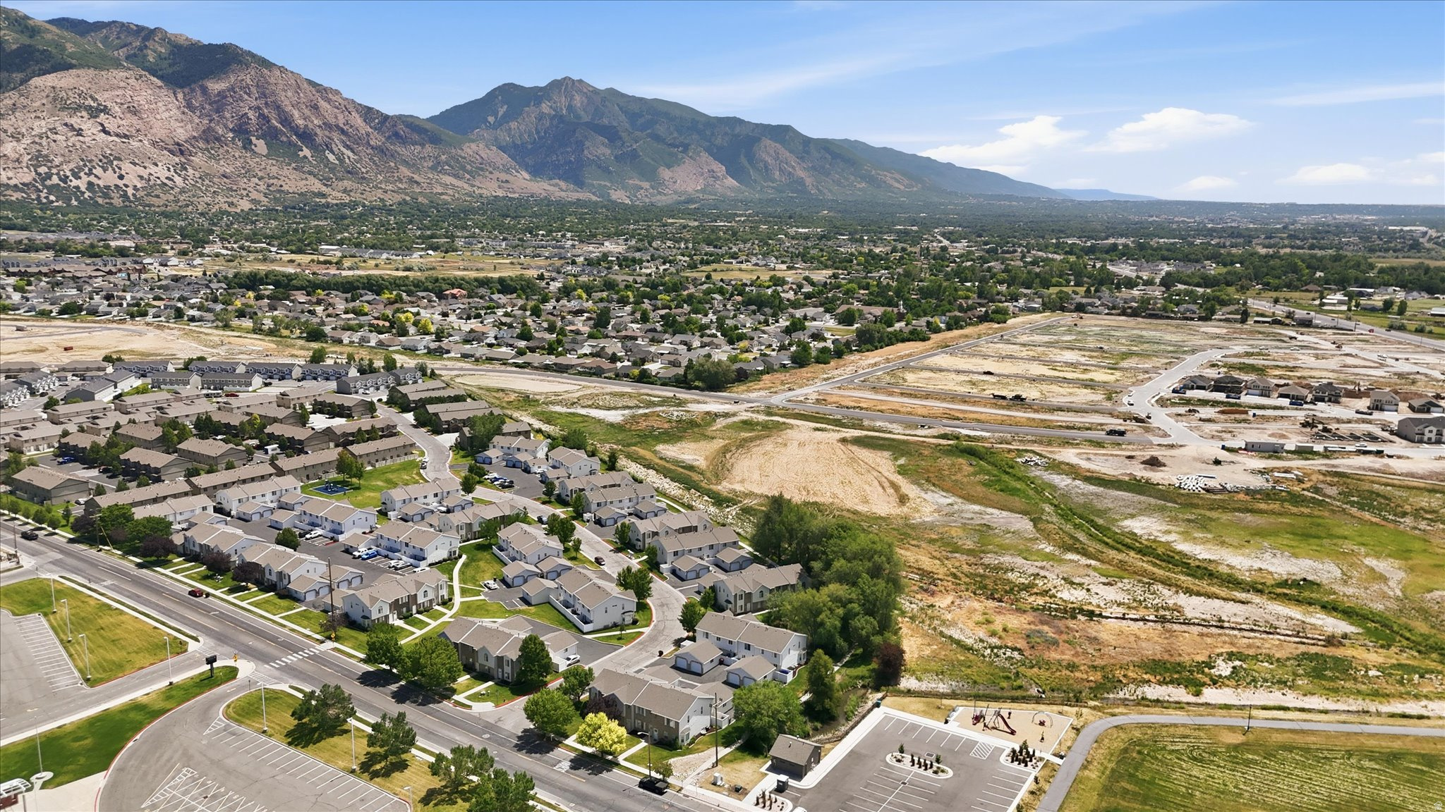 GOLFCREST VILLAGE - Residential