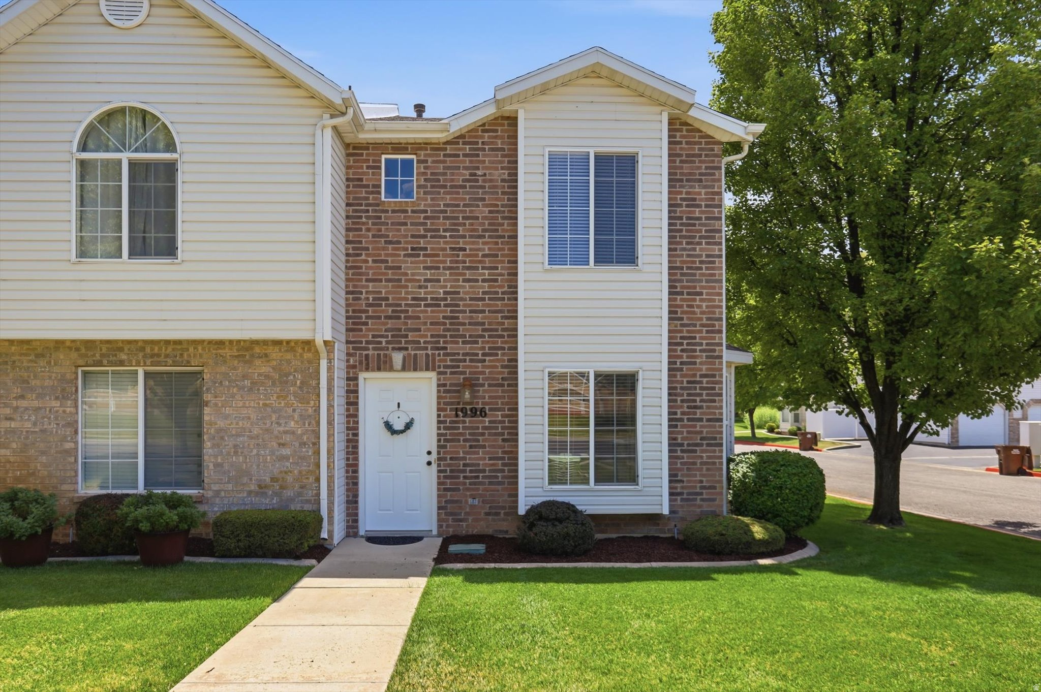 GOLFCREST VILLAGE - Residential