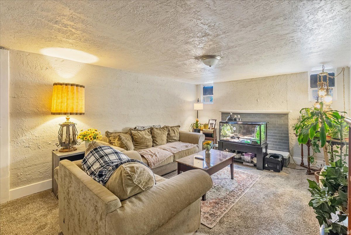 PLEASANT GREEN ACRES - Residential
