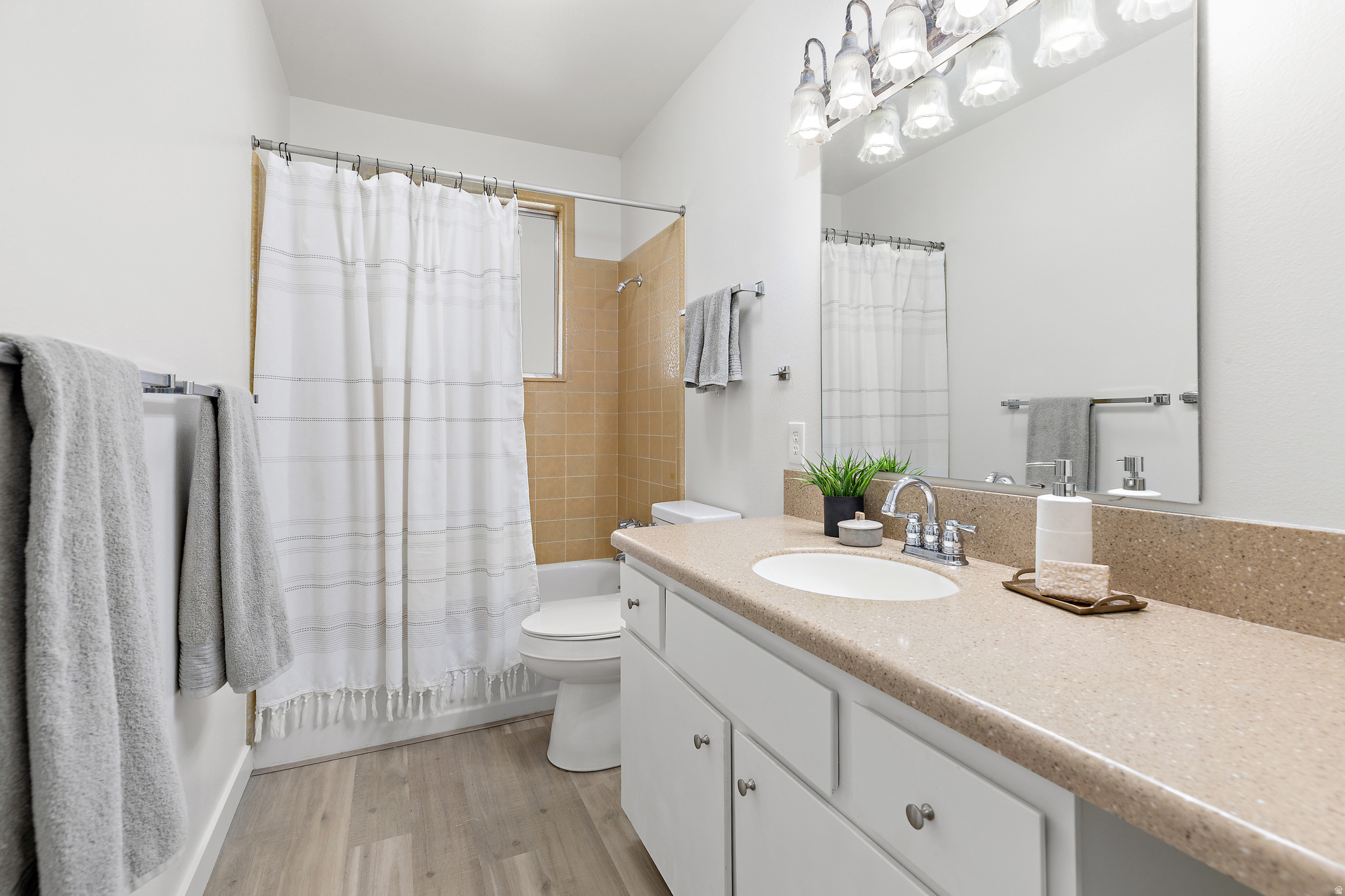MEADOW CREST - Residential