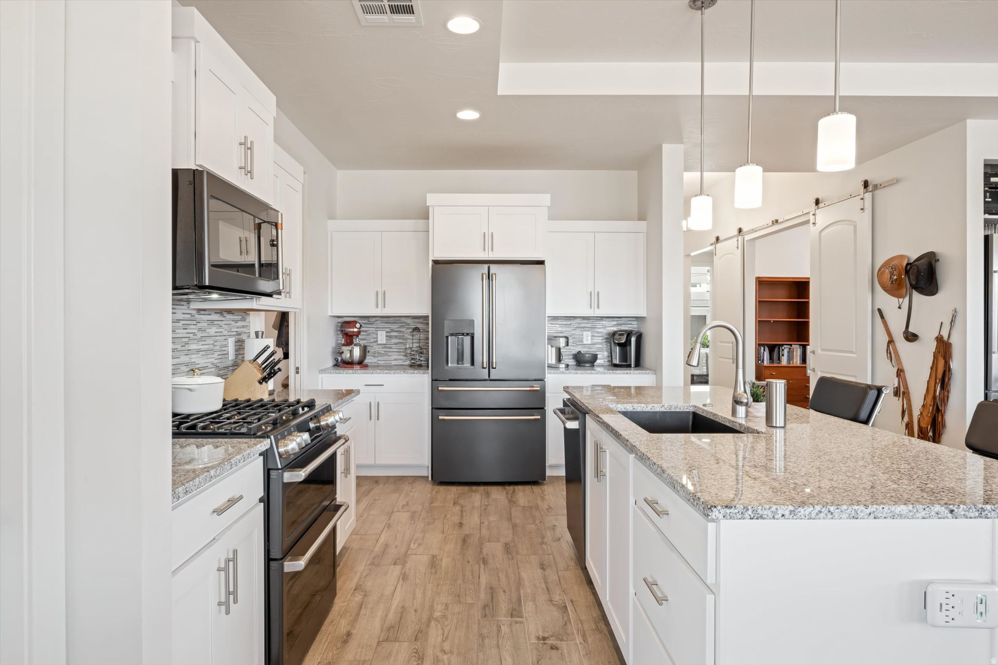 PAINTED SANDS PH 1 - Residential