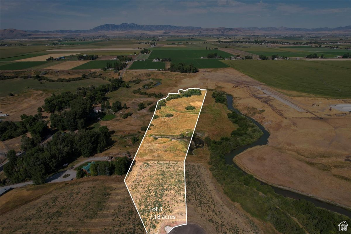 CUB RIVER TO ESTATES - Land