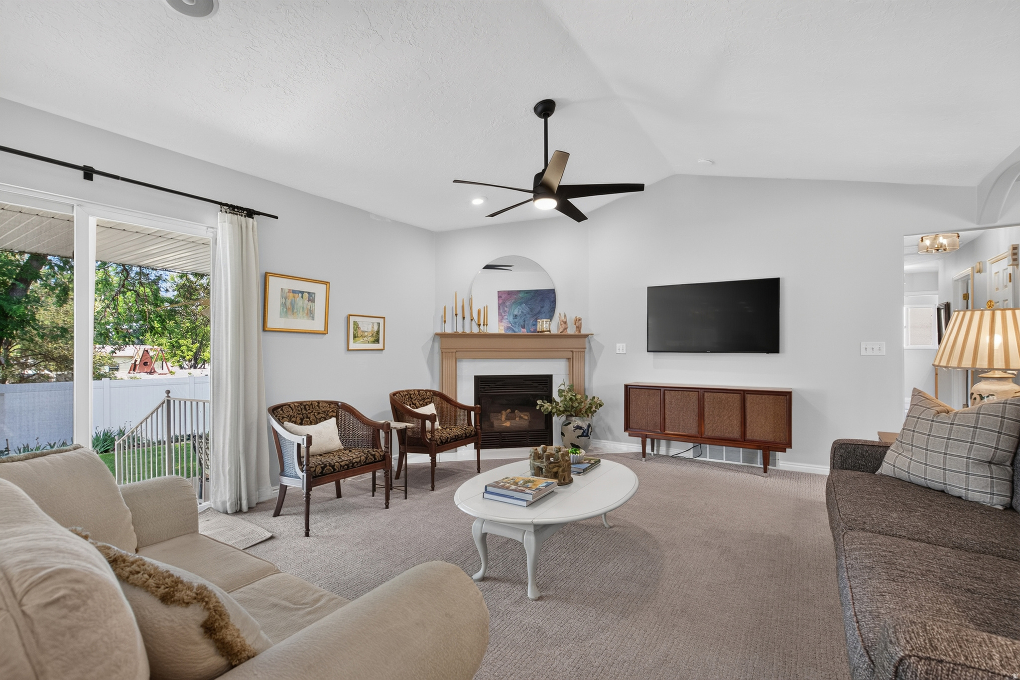EDENBROOK - Residential