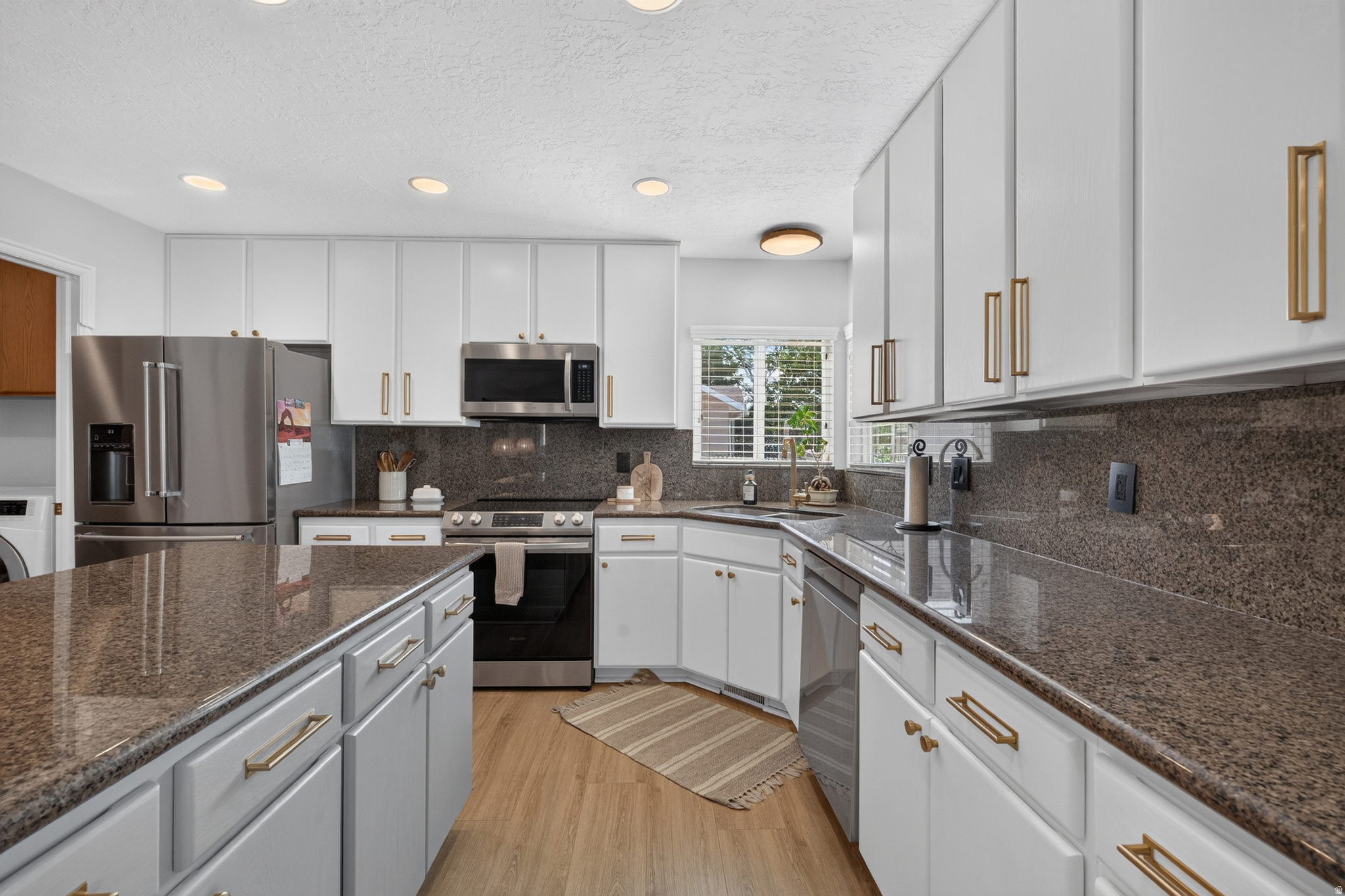 EDENBROOK - Residential
