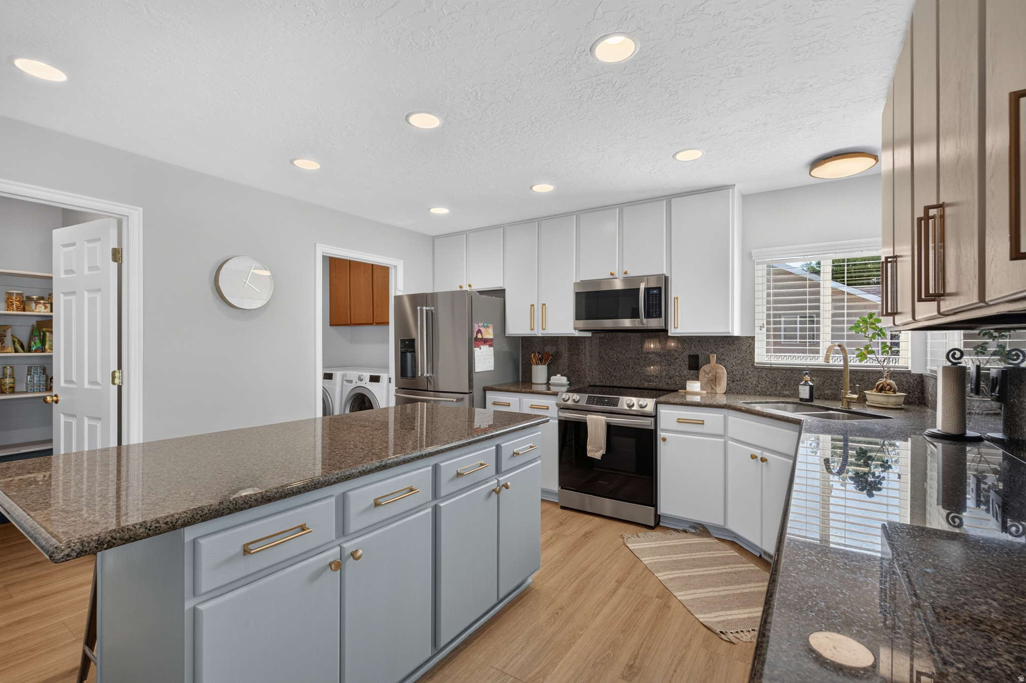 EDENBROOK - Residential