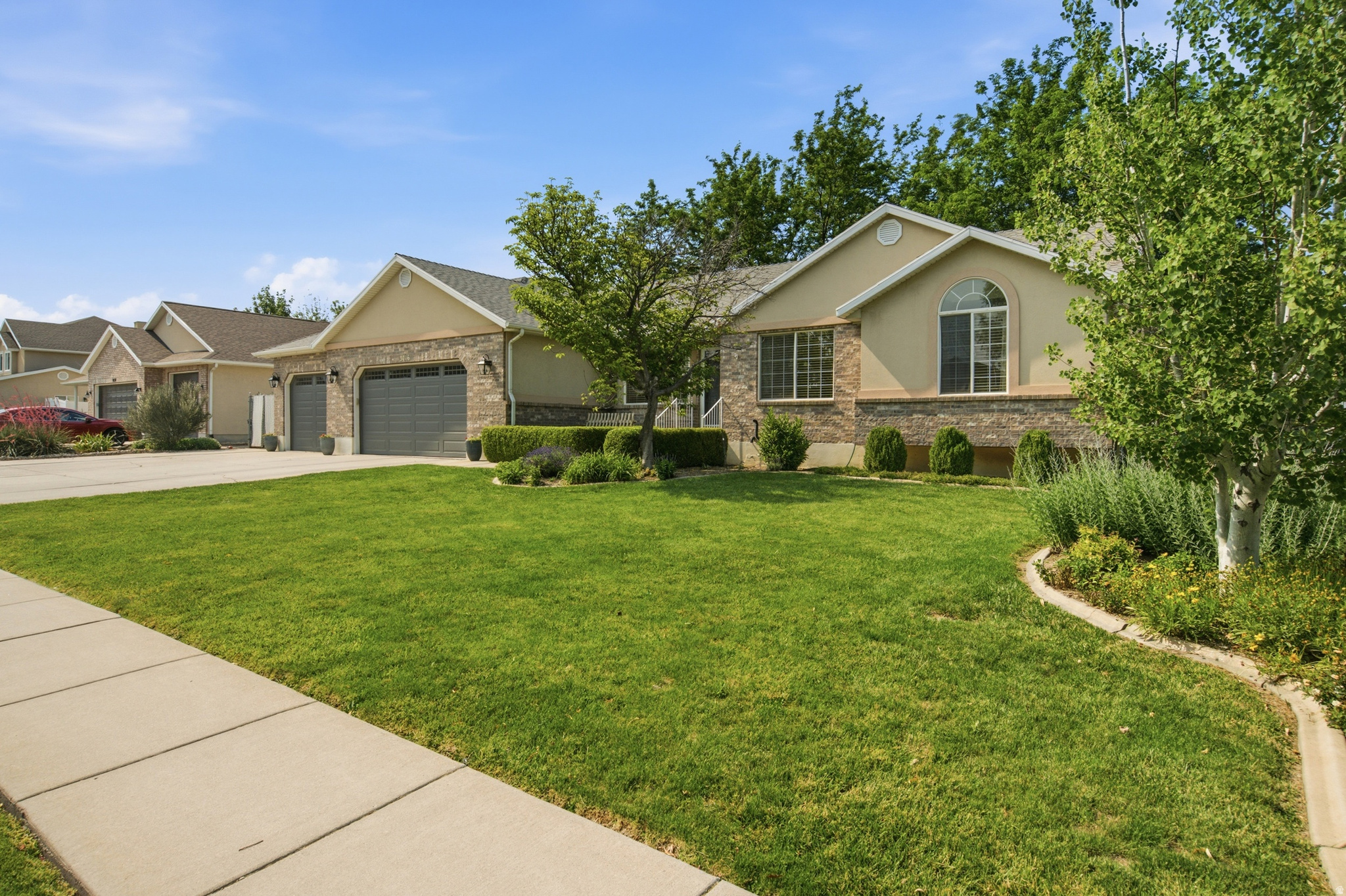 EDENBROOK - Residential