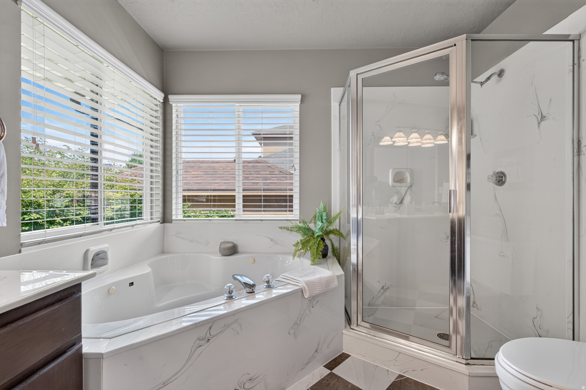 EDENBROOK - Residential