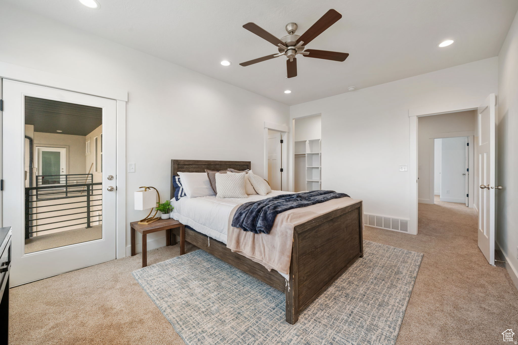 WEST FIELD CENTRAL - Residential