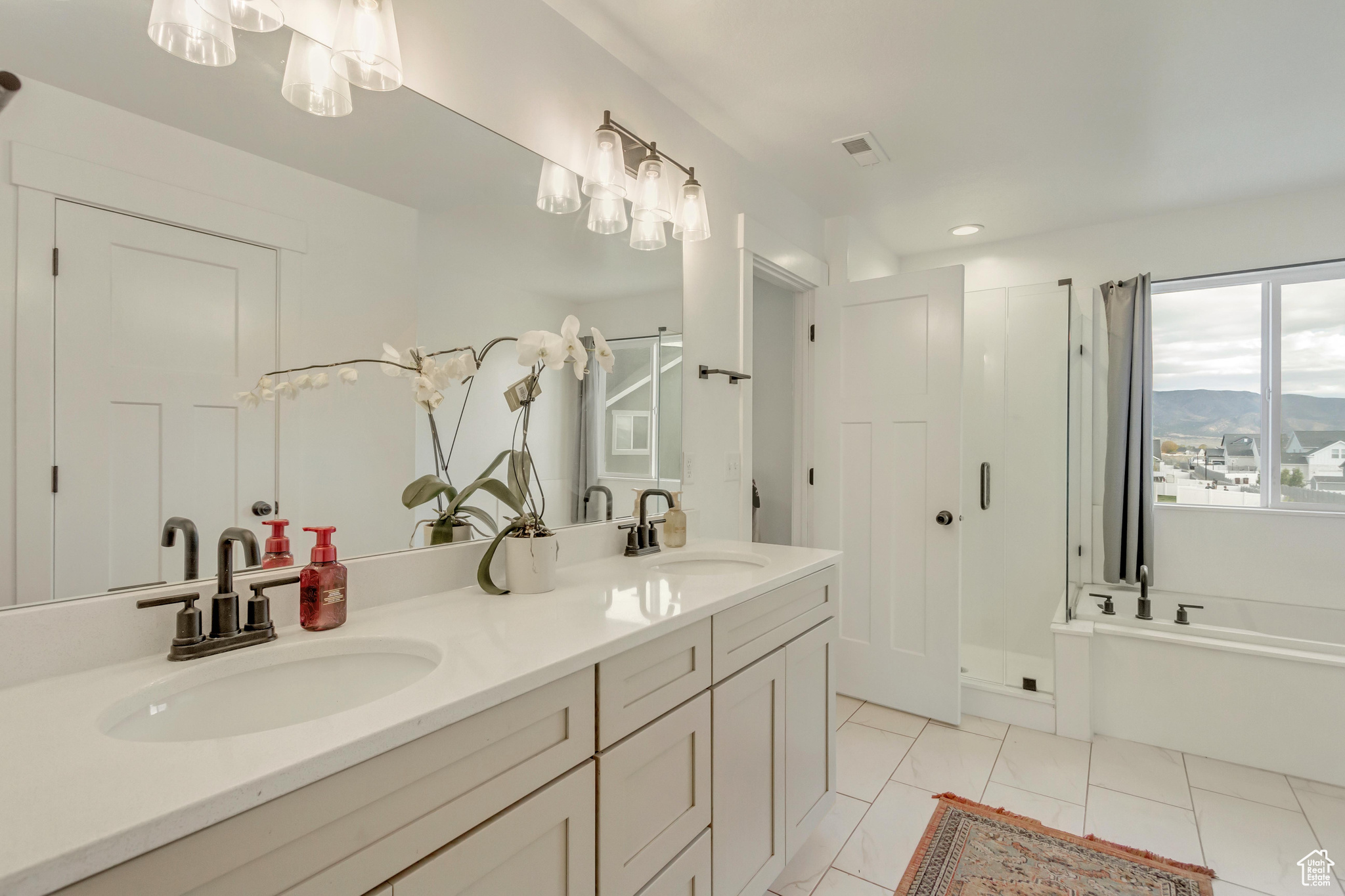 BRANDON PARK - Residential